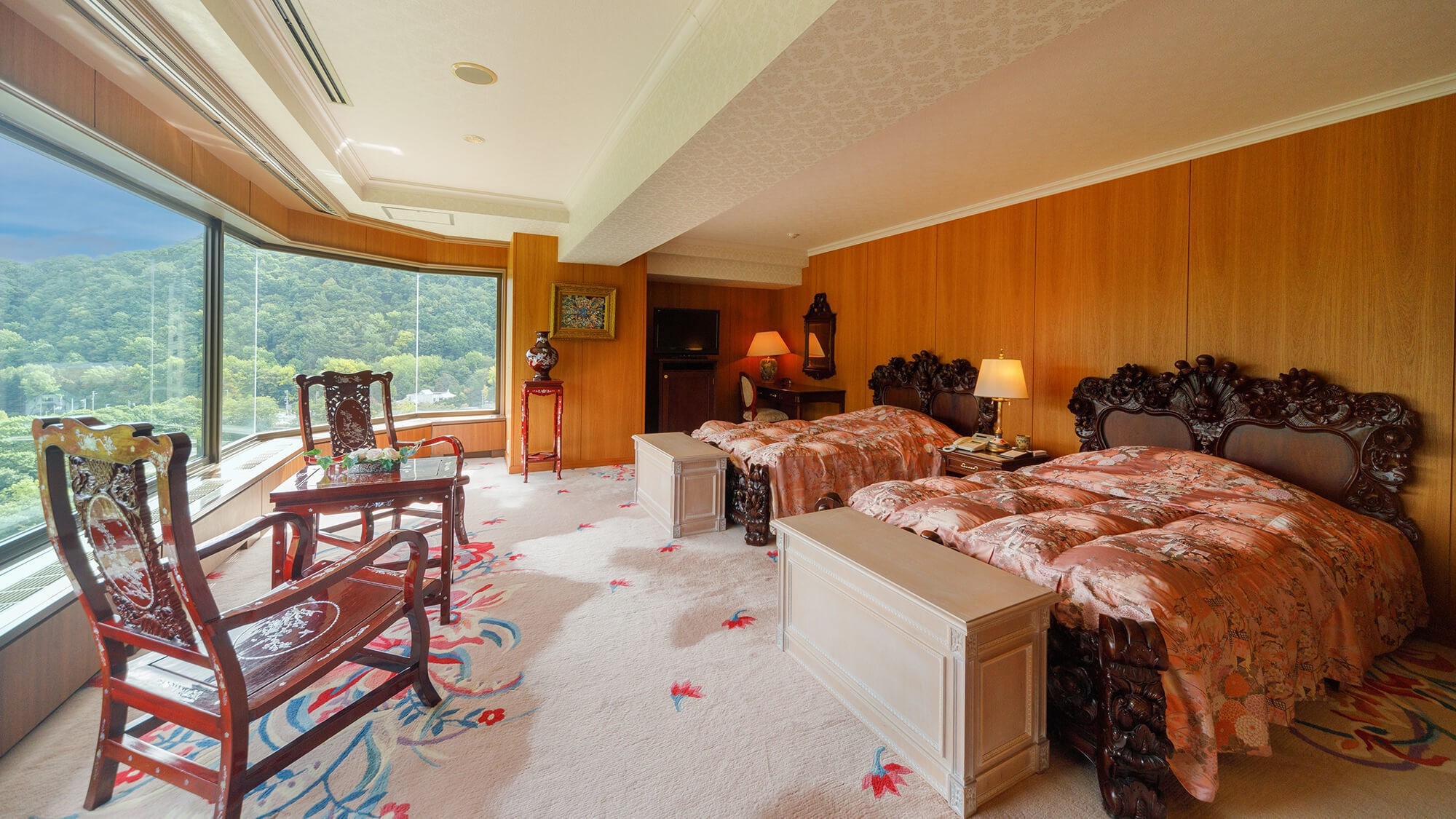 【新樓】轉角套房/面積150平方米，可從窗戶欣賞180度全景。