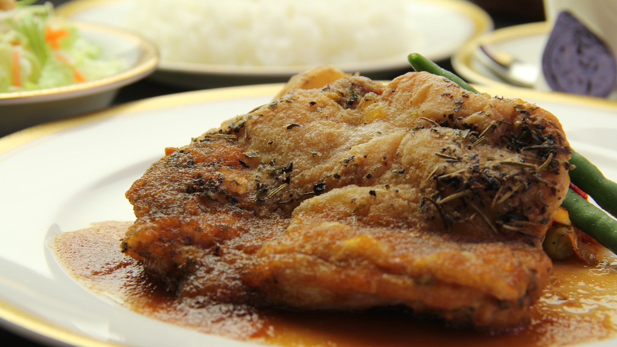 ◆ [Hidangan makan malam/satu item] Ayam panggang dengan rempah-rempah