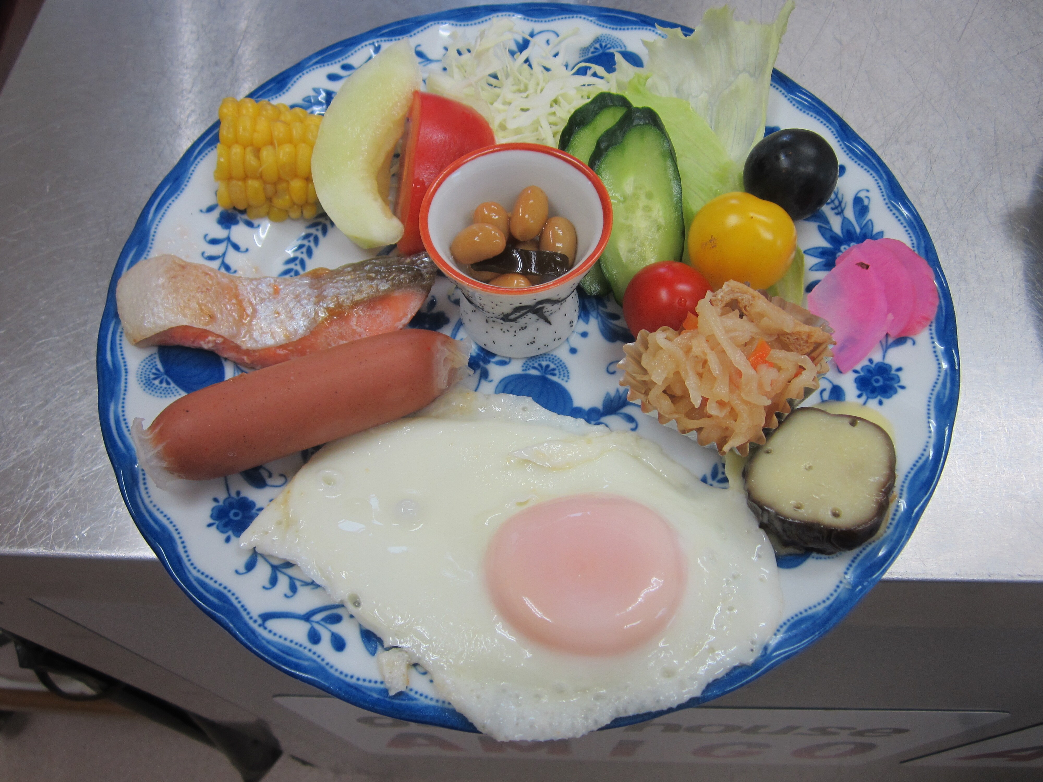 พัก 1 คืน พร้อมอาหาร 2 มื้อ (อาหารเช้า)