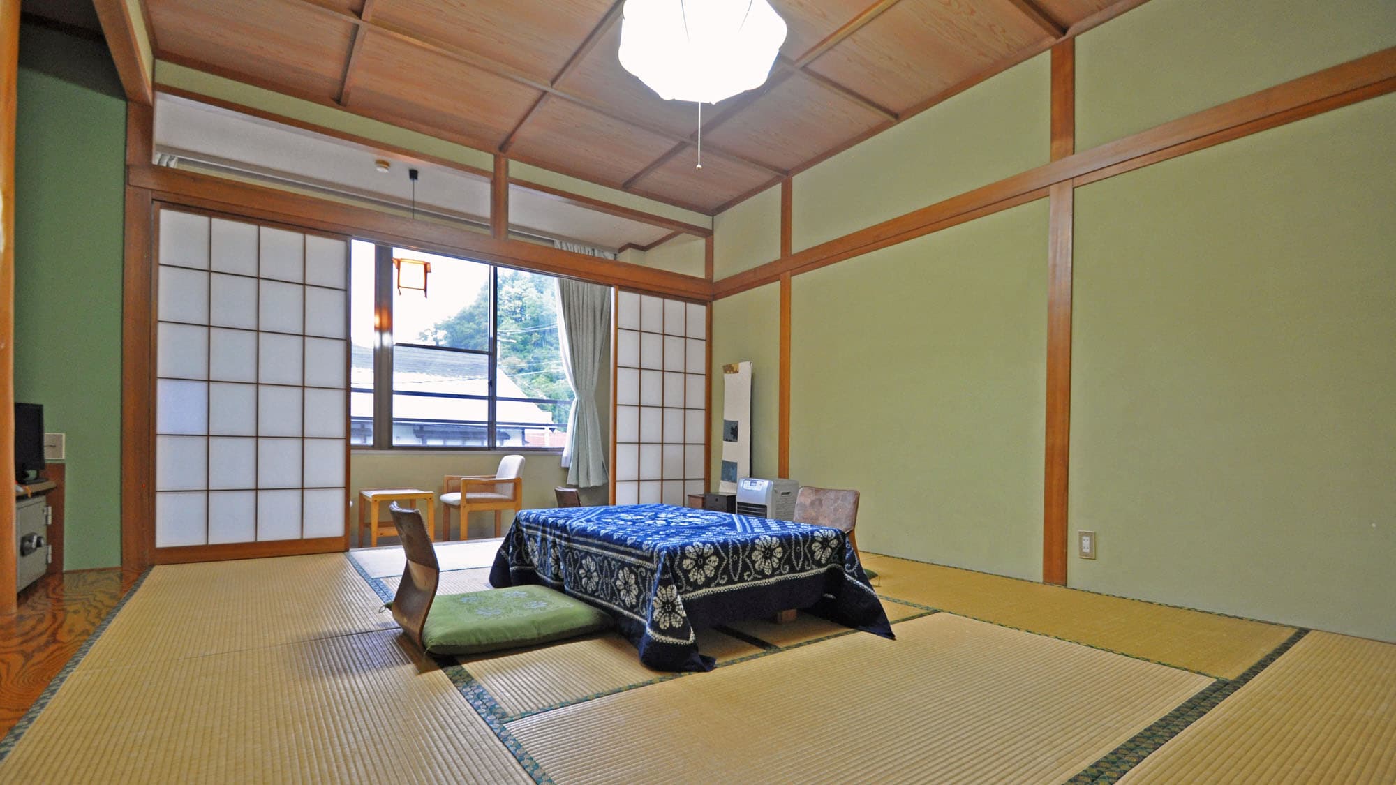 [Japanese-style room 10 tatami mats (no toilet)] Standard guest room