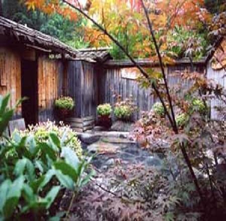 Open-air bath