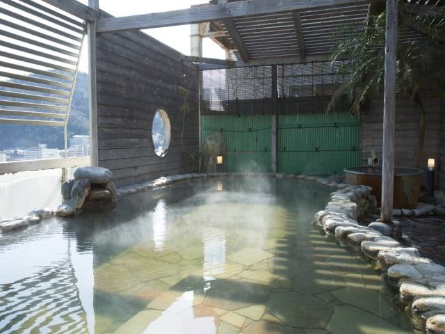 Open-air observation bath②