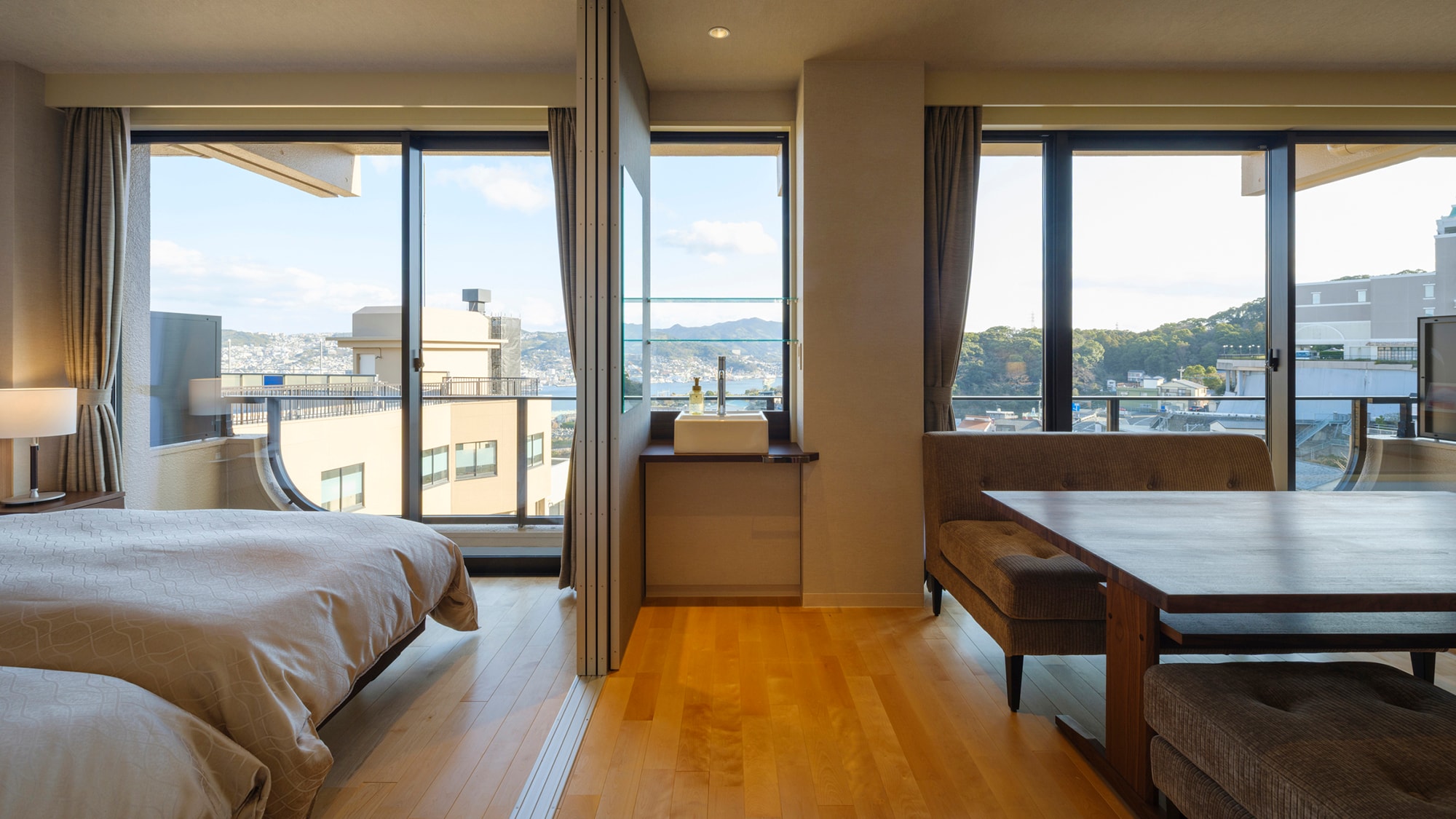[主建築] 海港景觀小套房 (UD)