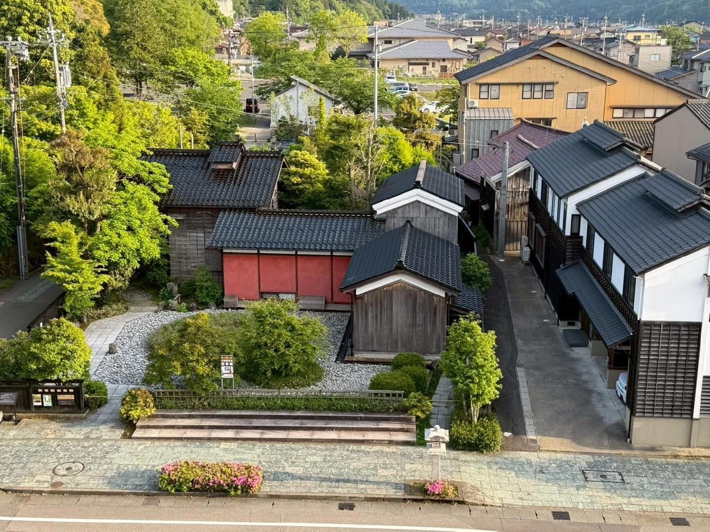 たちばな四季亭の隣　廬山人魯山人寓居跡.JPEG