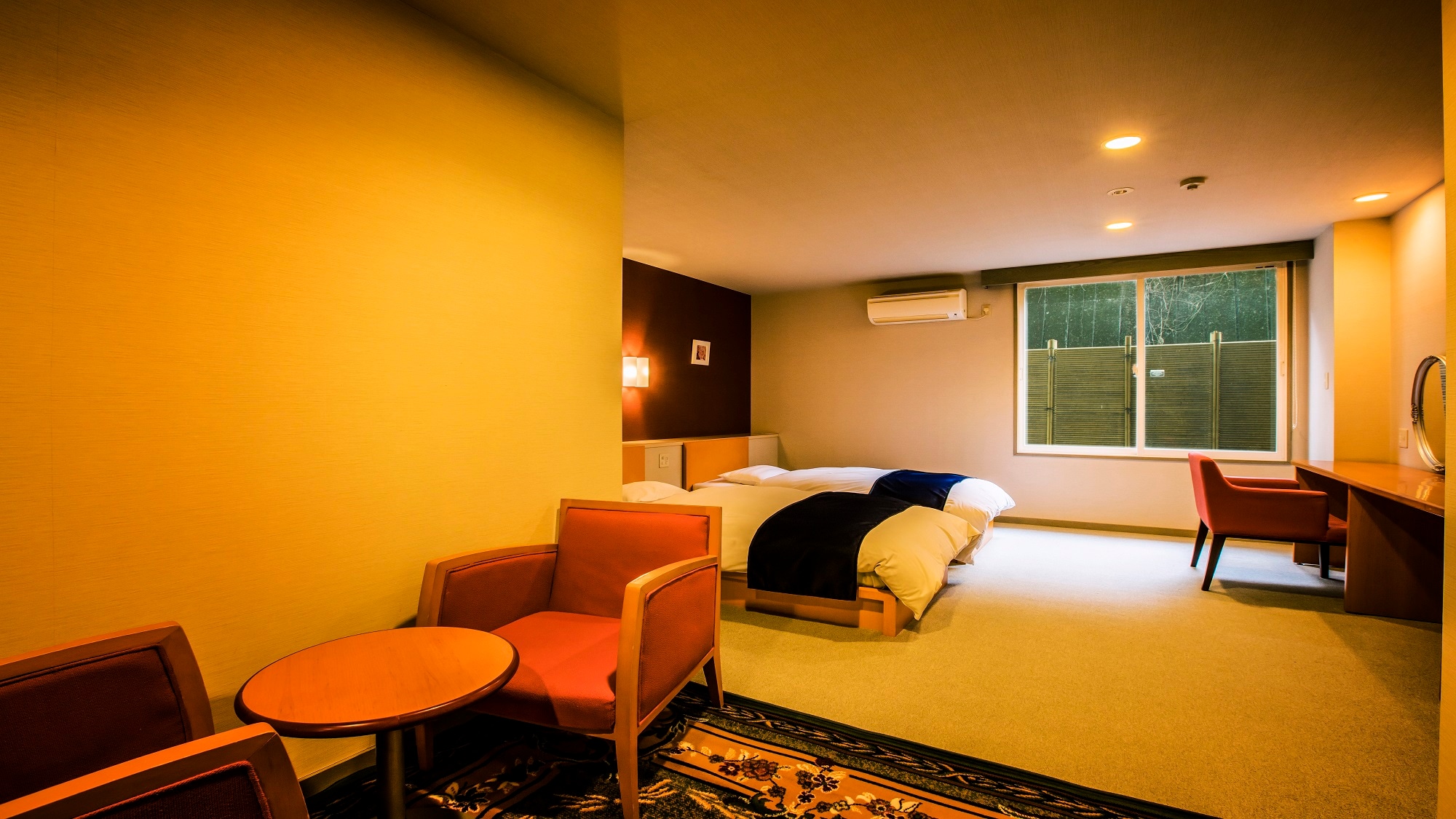Standard Western-style room *An example of a guest room