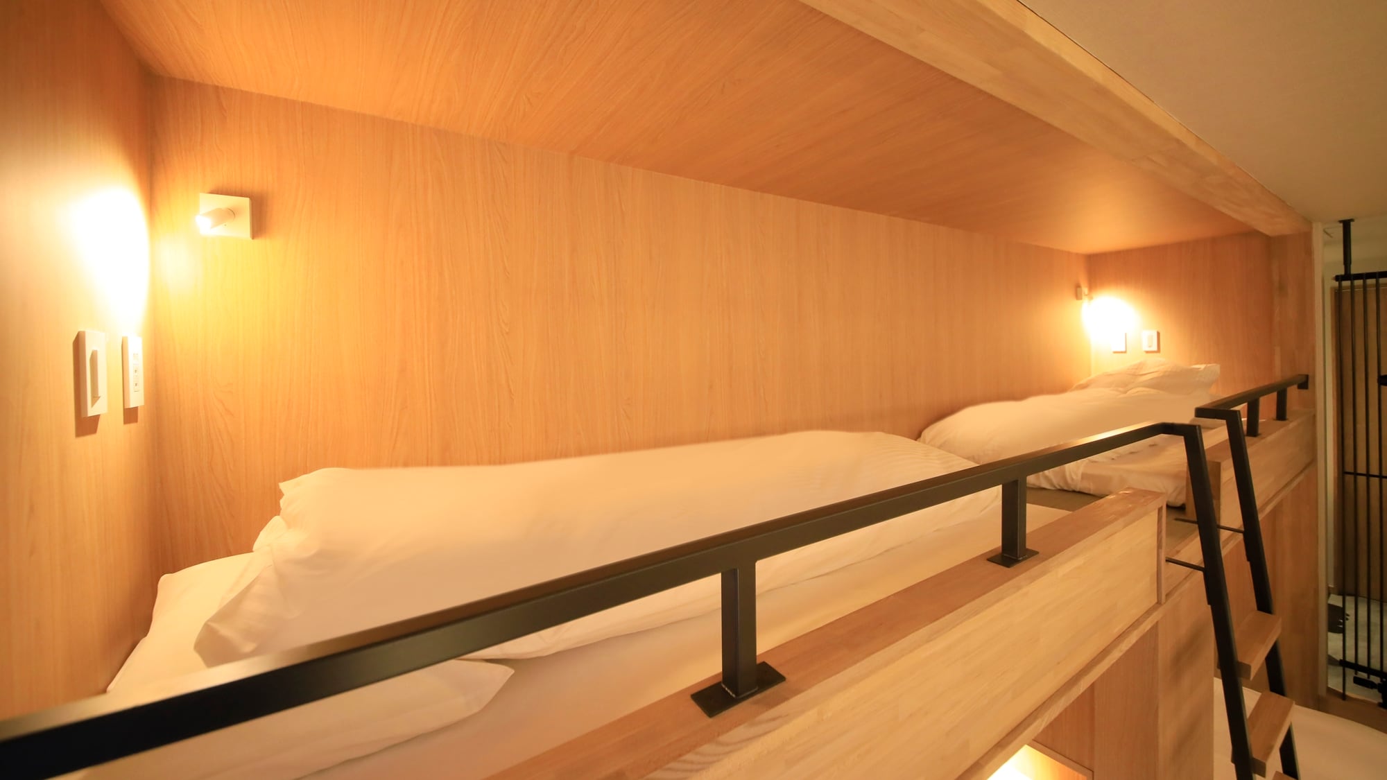 Standard Fourth Room
