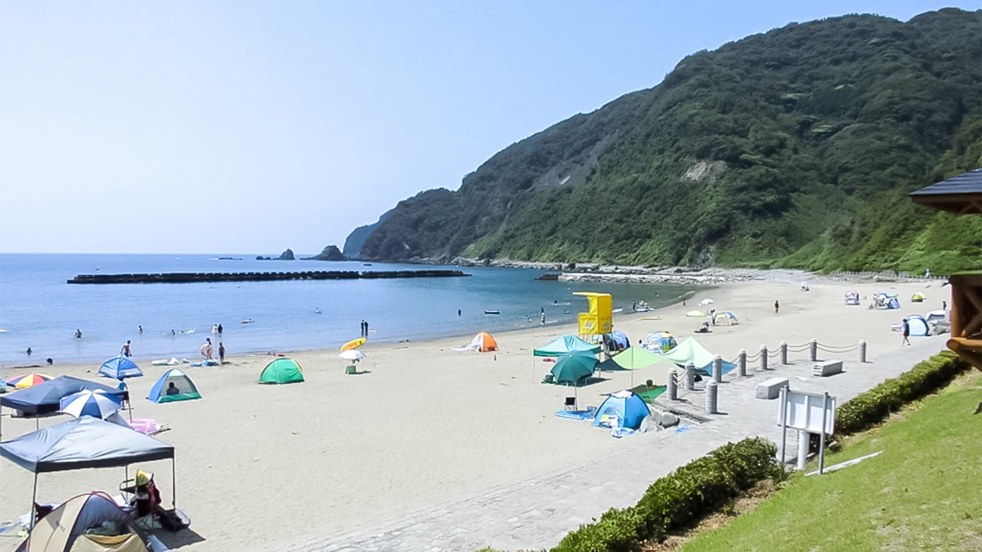・Crystal Beach is about 3 minutes by car from our pension.