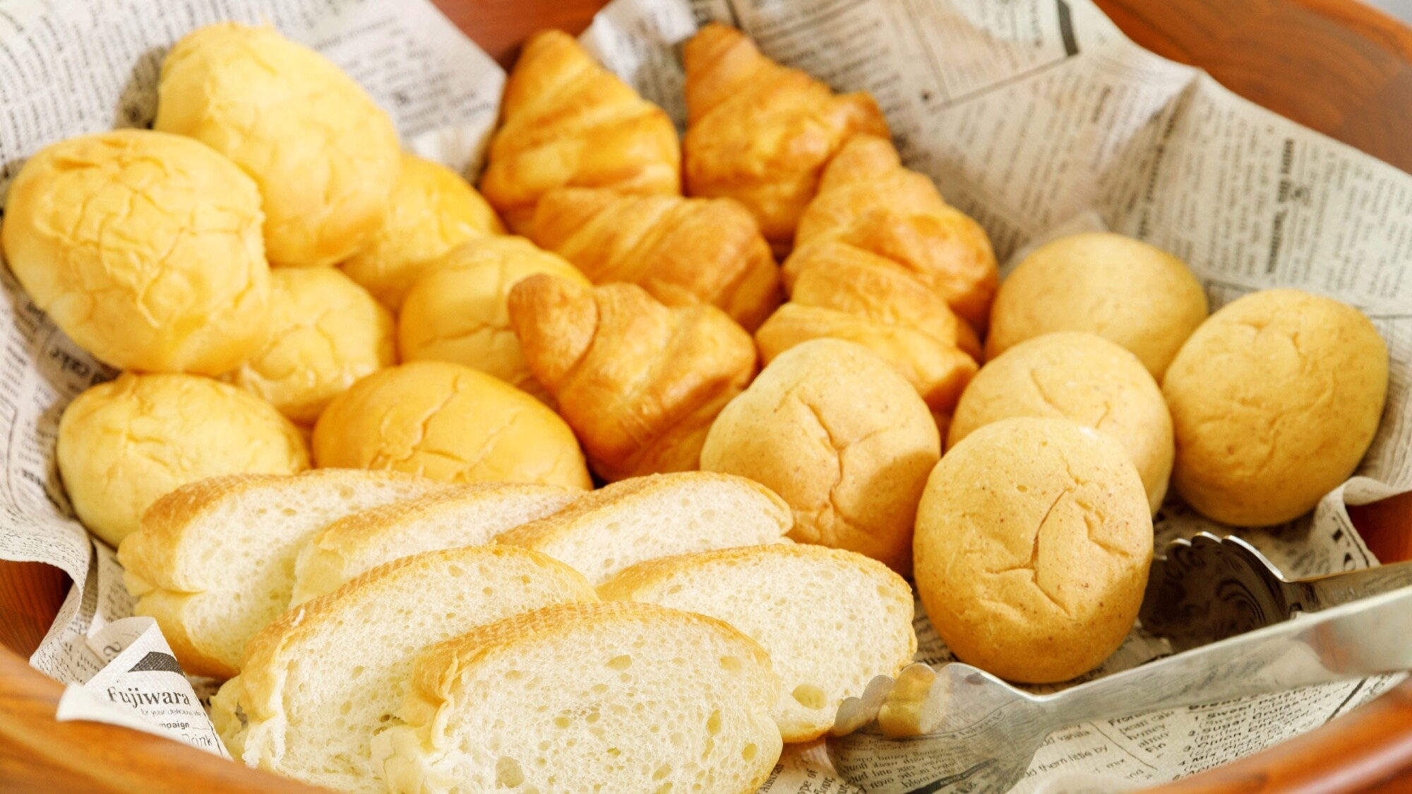 [Example of breakfast buffet] We offer a wide variety of dishes.
