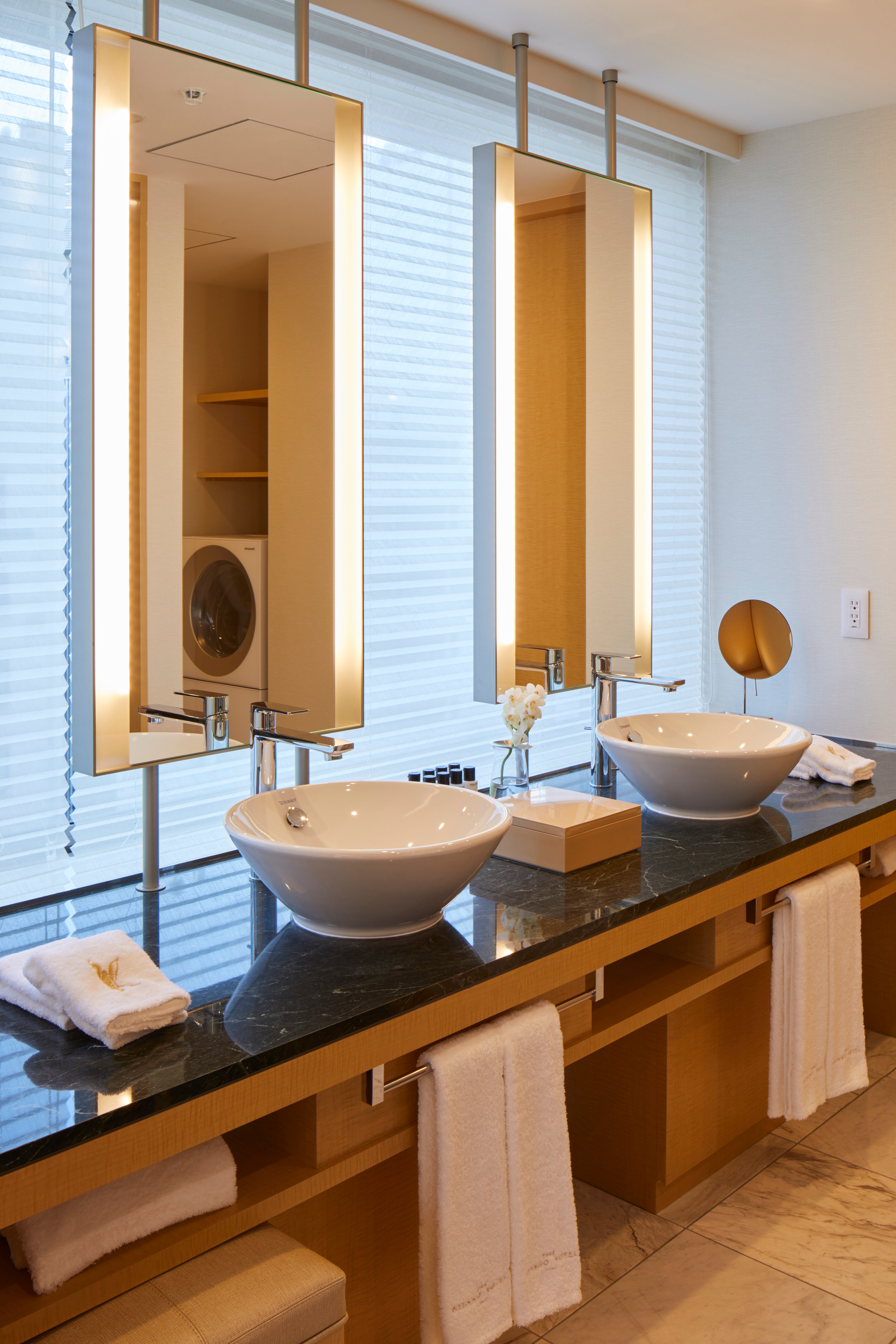 Signature Suite Spring Basin