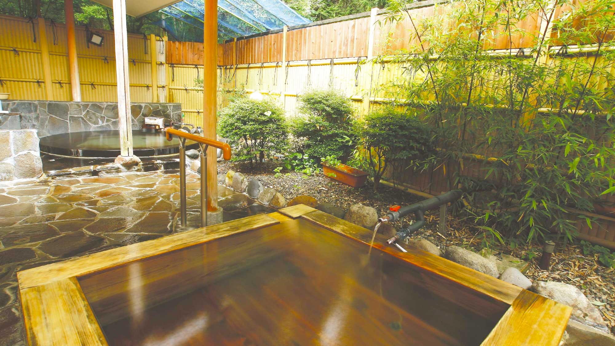 [Hot Spring Corner] There are a variety of bathtubs in the men's and women's baths. Please enjoy bathing in the baths at your leisure.