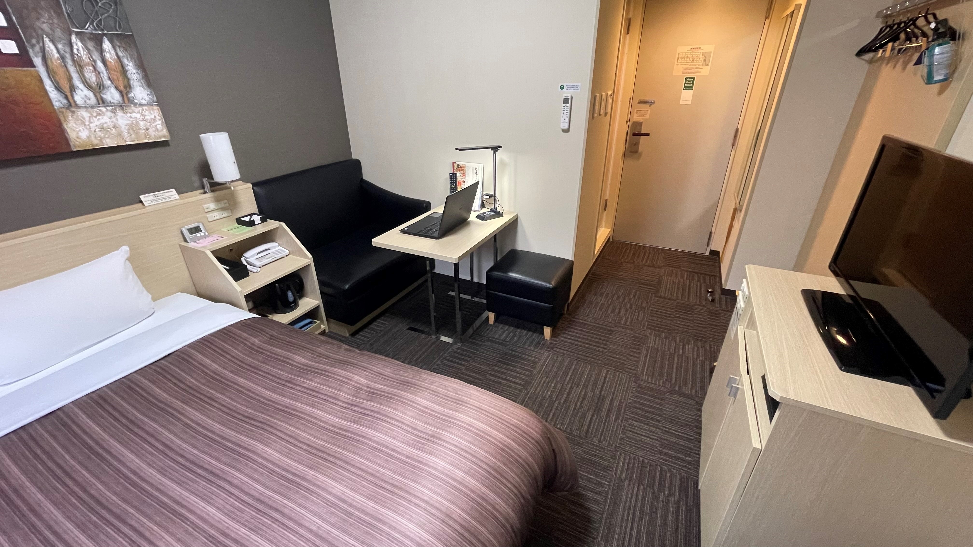 Phòng đôi tiêu chuẩn, kích thước giường 200cm×160cm (14 mét vuông ~)