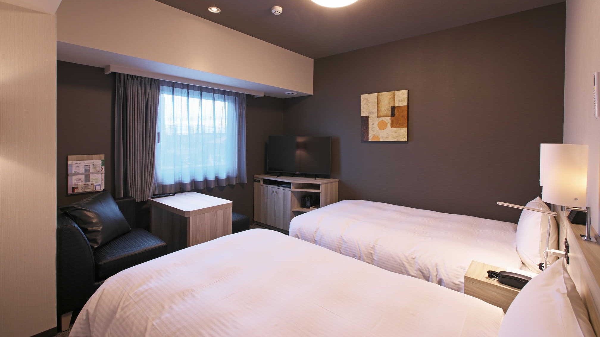 Twin room (image)