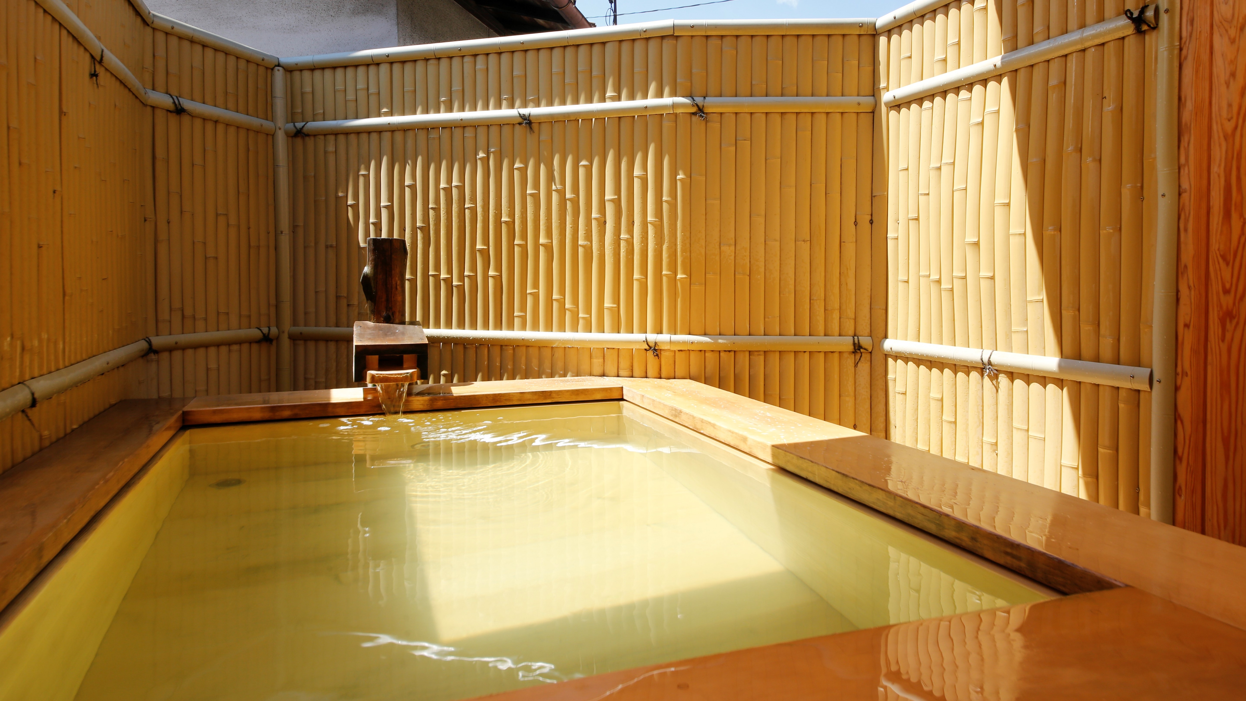 [ห้องอาบน้ำส่วนตัว] เพลิดเพลินไปกับห้องอาบน้ำกึ่งเปิดโล่งที่ Amanohashidate Onsen แบบส่วนตัว♪
