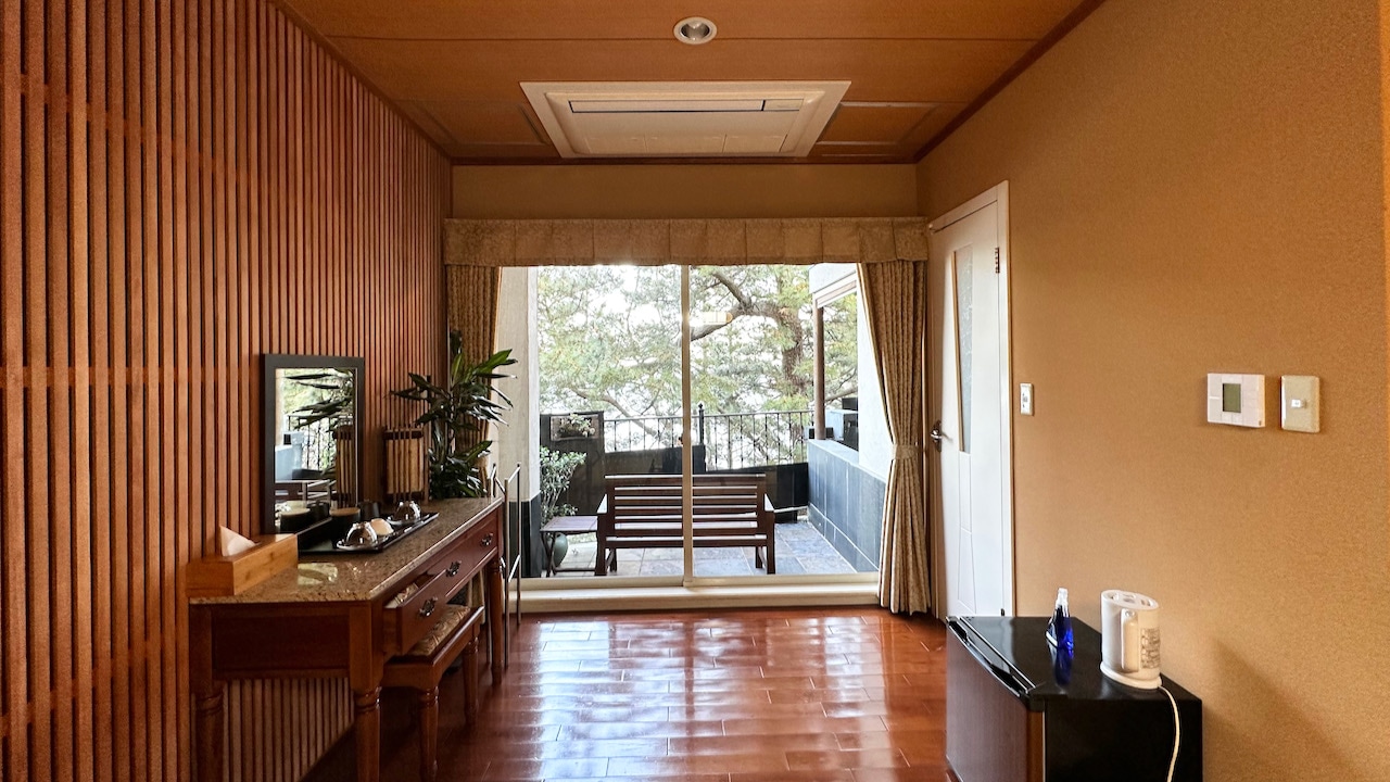 [Japanese-style room] Guest room