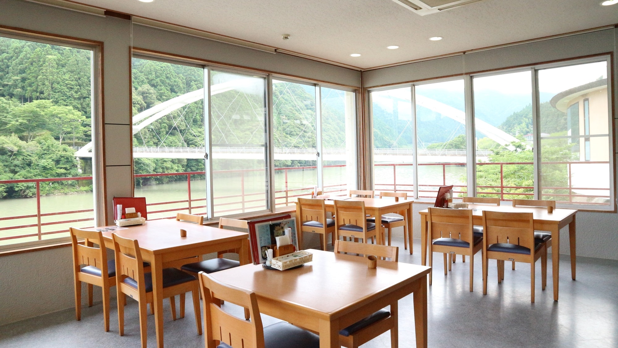 *[餐廳] 用餐區在這裡。  