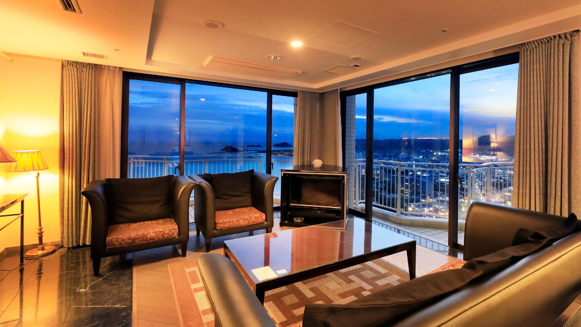 Royal Suite: Afterglow