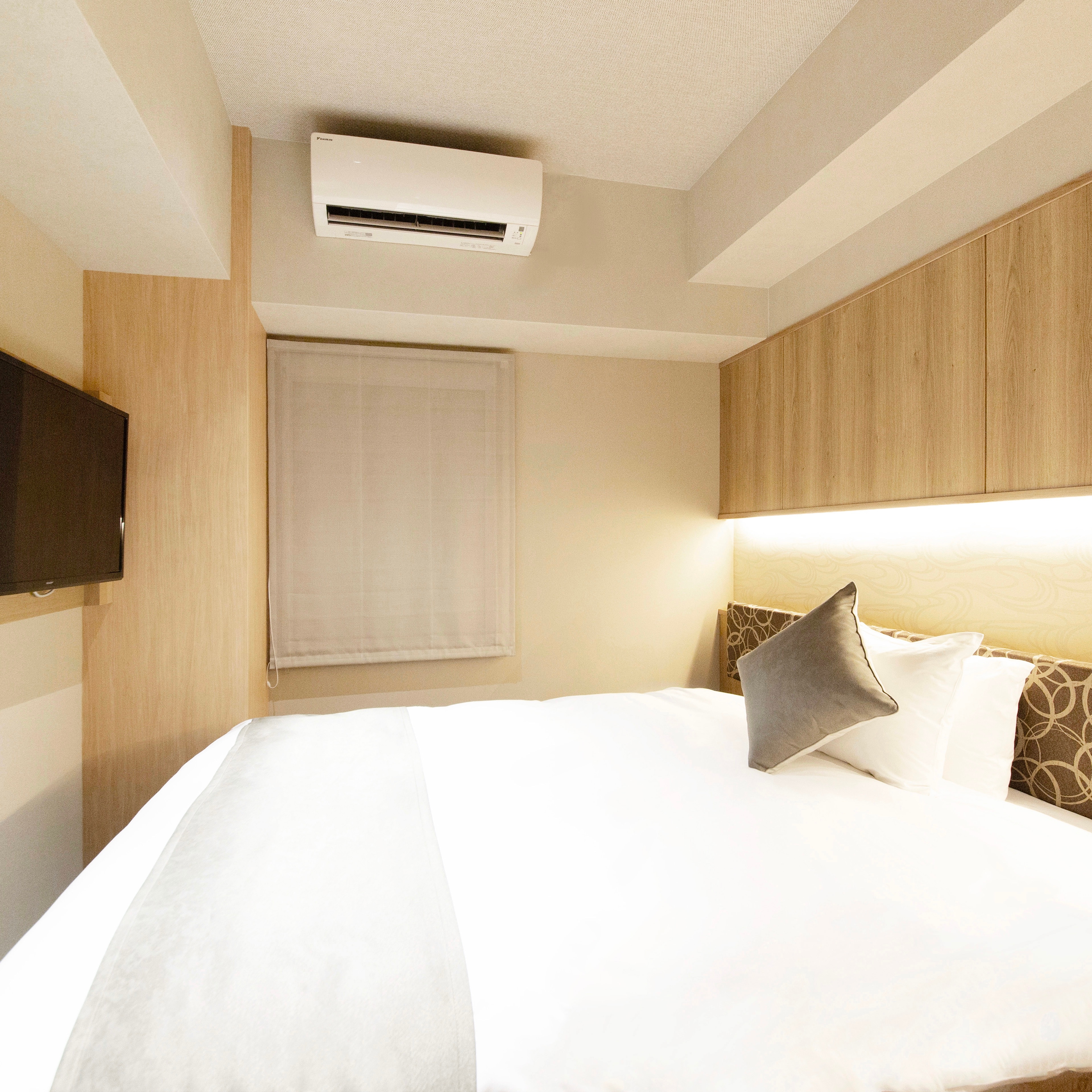 [Rooms] Extra double rooms with wifi in all rooms! 5 minutes walk from Shinsaibashi station ♪