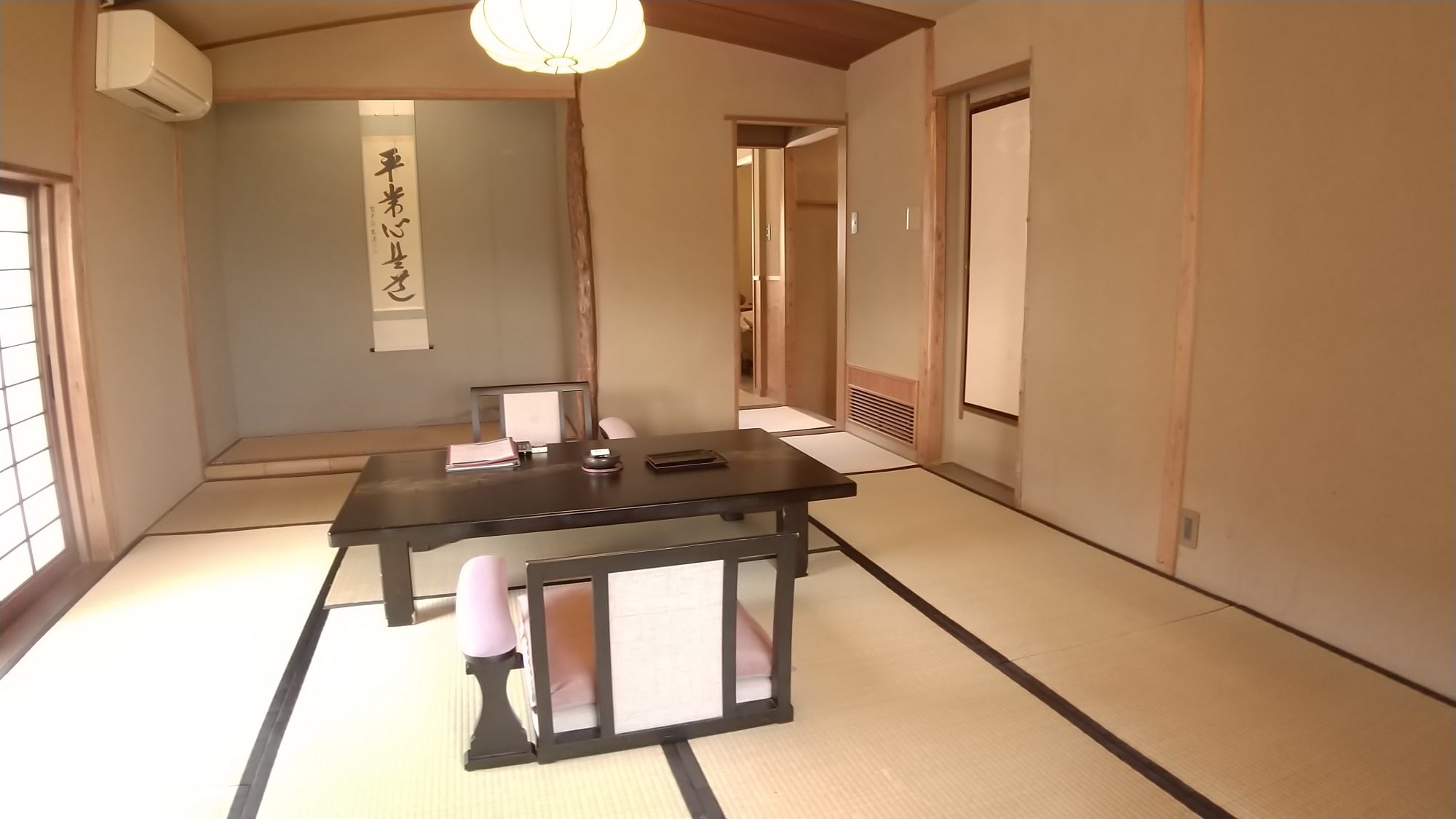 Standard guest room