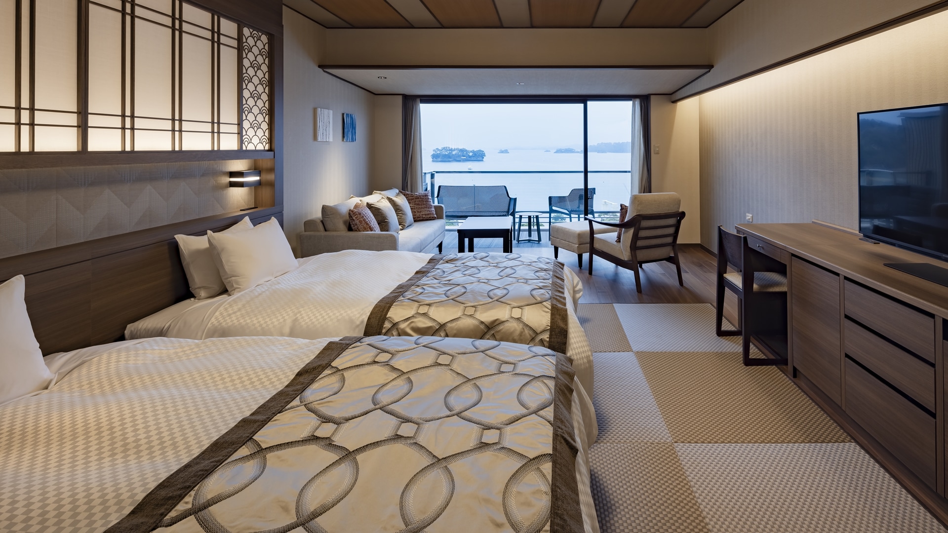 Premium Center Wing: 20 rooms with natural hot spring open-air baths