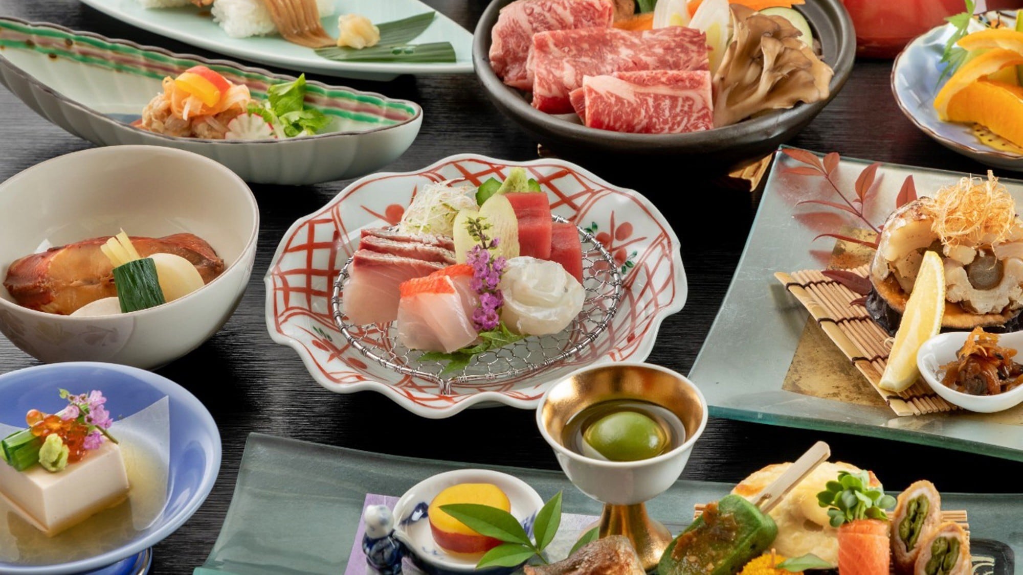 融合了伊豆丰富的新鲜海鲜的“伊豆四季怀石料理”是酒店的招牌怀石料理！ * 照片是一个例子