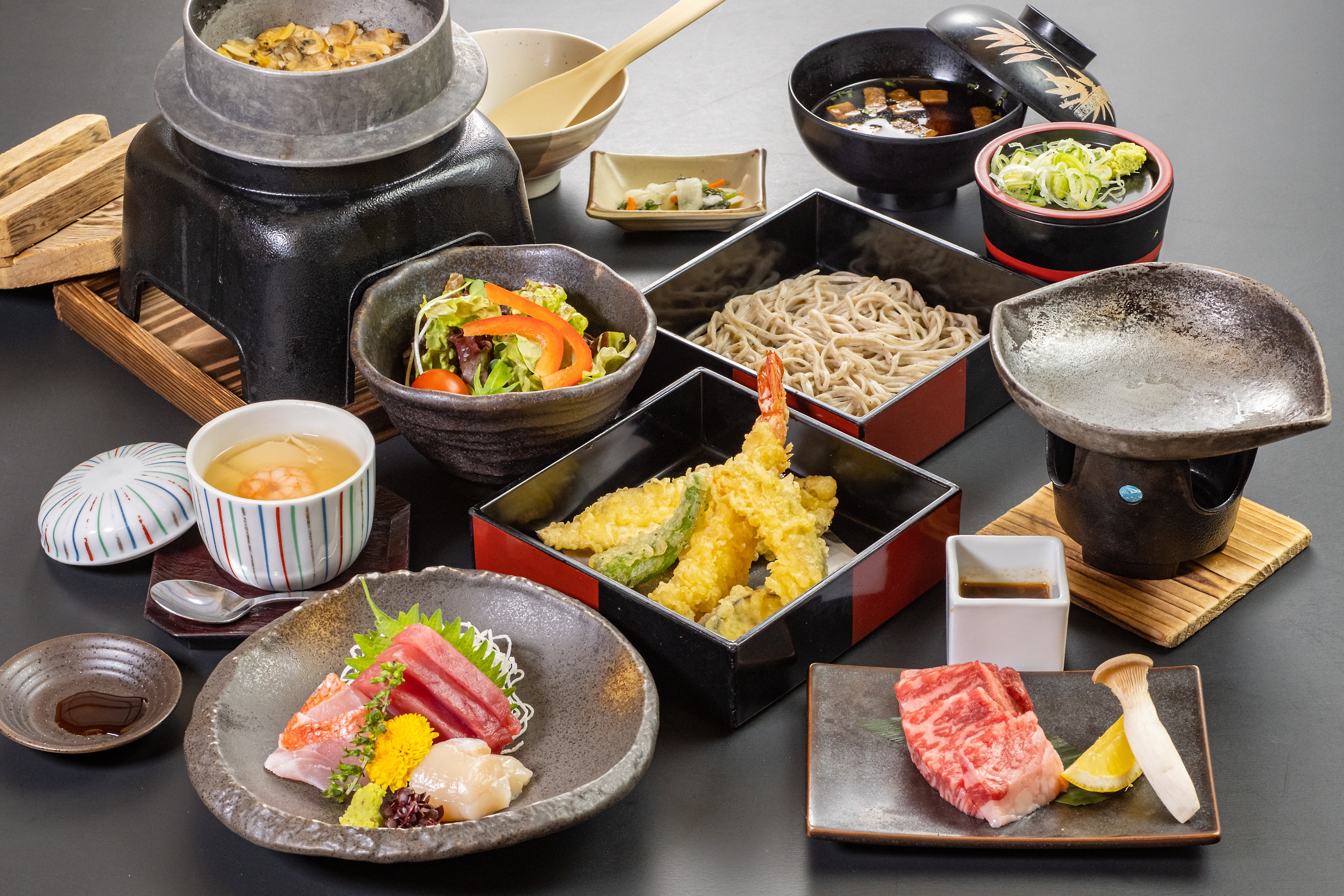 Menginap 1 malam, makan 2 kali, kursus kaiseki