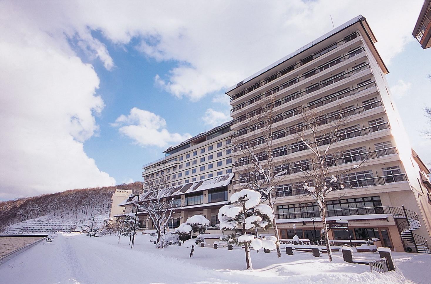 ■外観全体（冬）