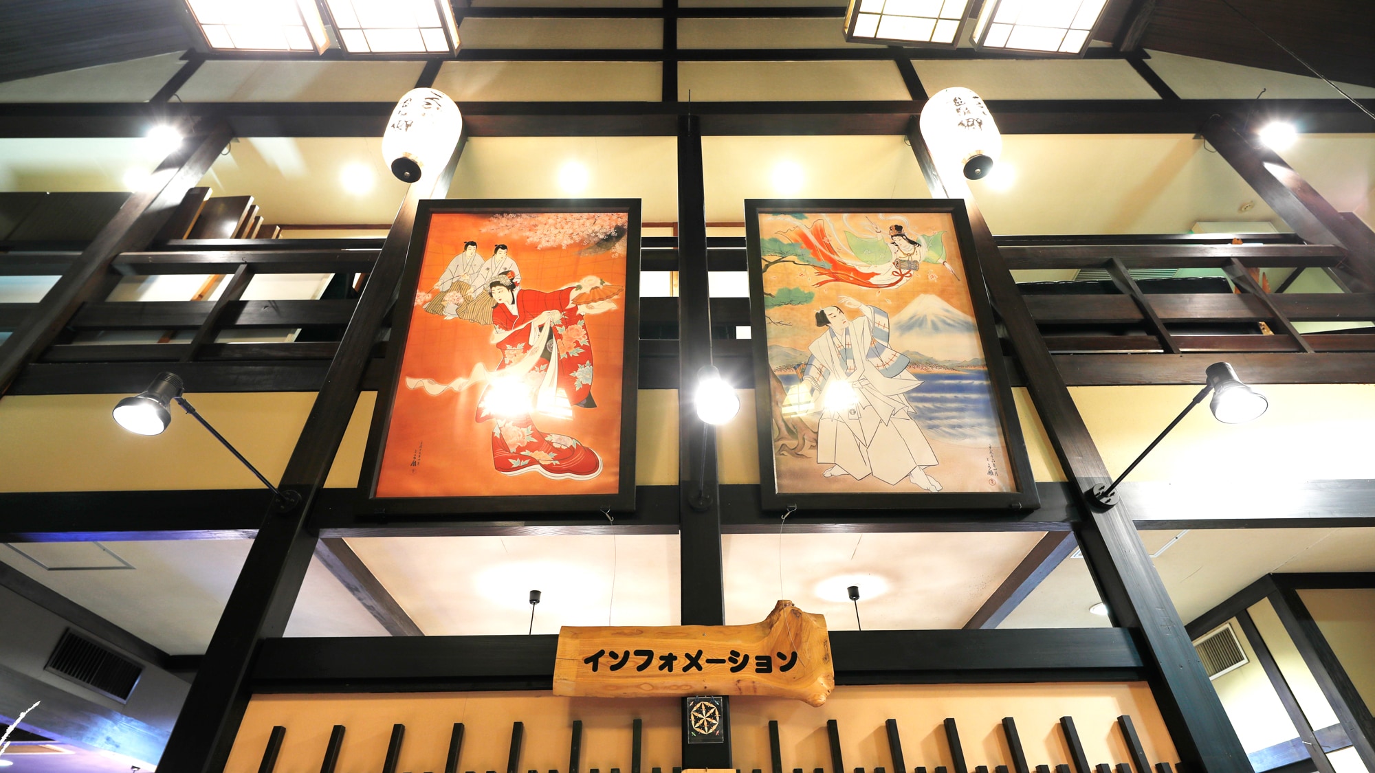 Mặt tiền Tsuruya Ryokan lấy cảm hứng từ Kanamaruza