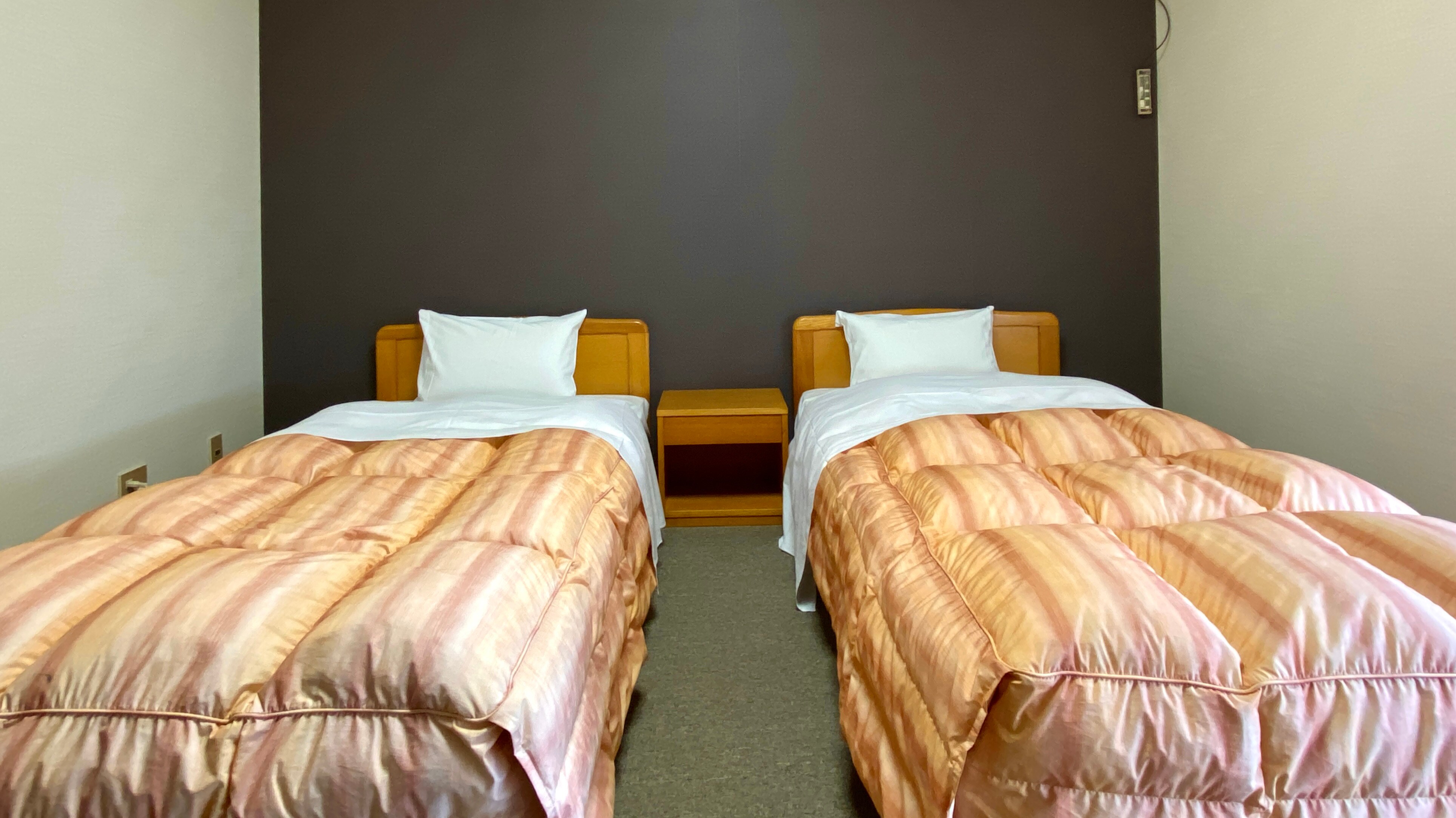 [Kamar bergaya Barat] Satu-satunya kamar bergaya Barat di hotel. Silakan bersantai di tempat tidur kami yang lembut dan empuk.　