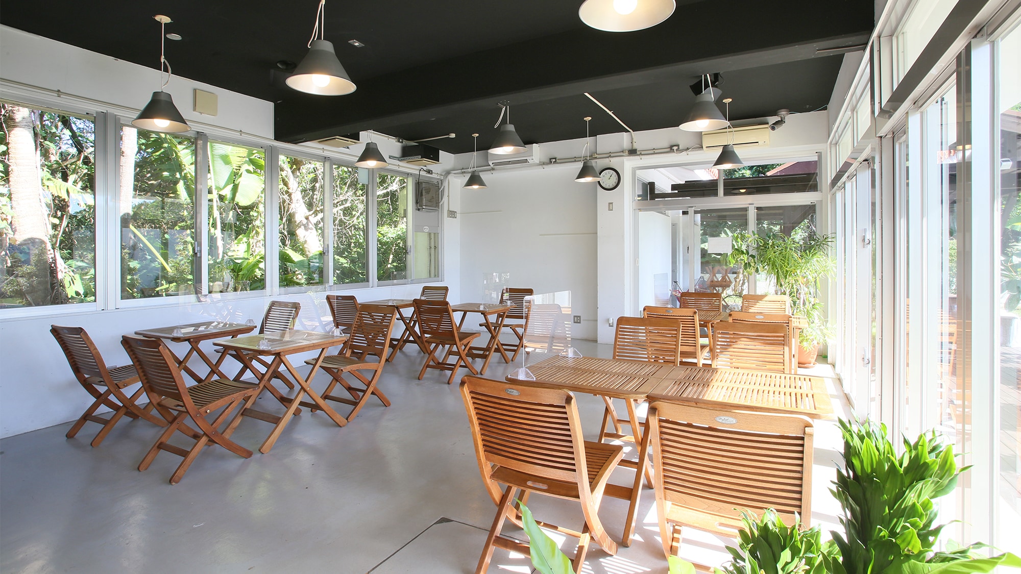 조식・저녁식사장