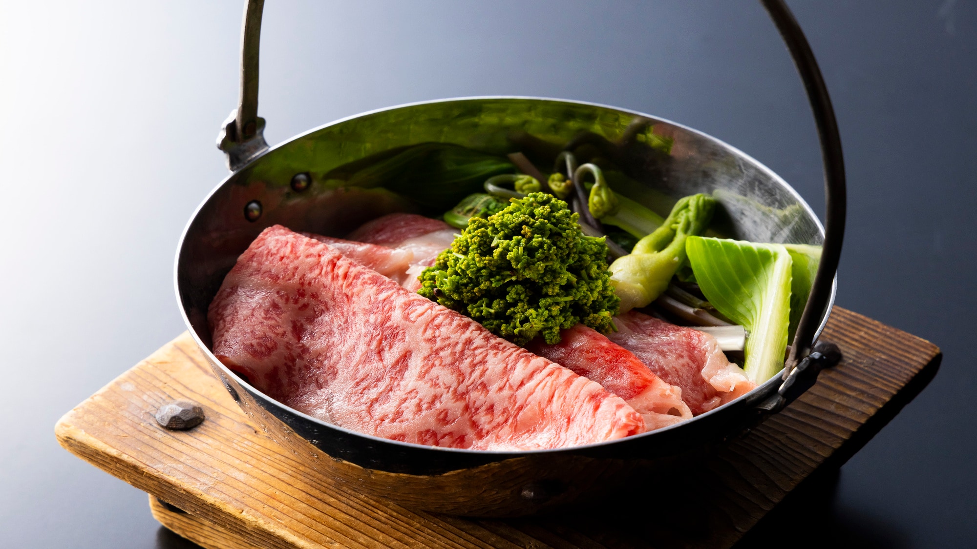 Lẩu bò rau củ kiểu Kaiseki (cận cảnh) 2000x1125