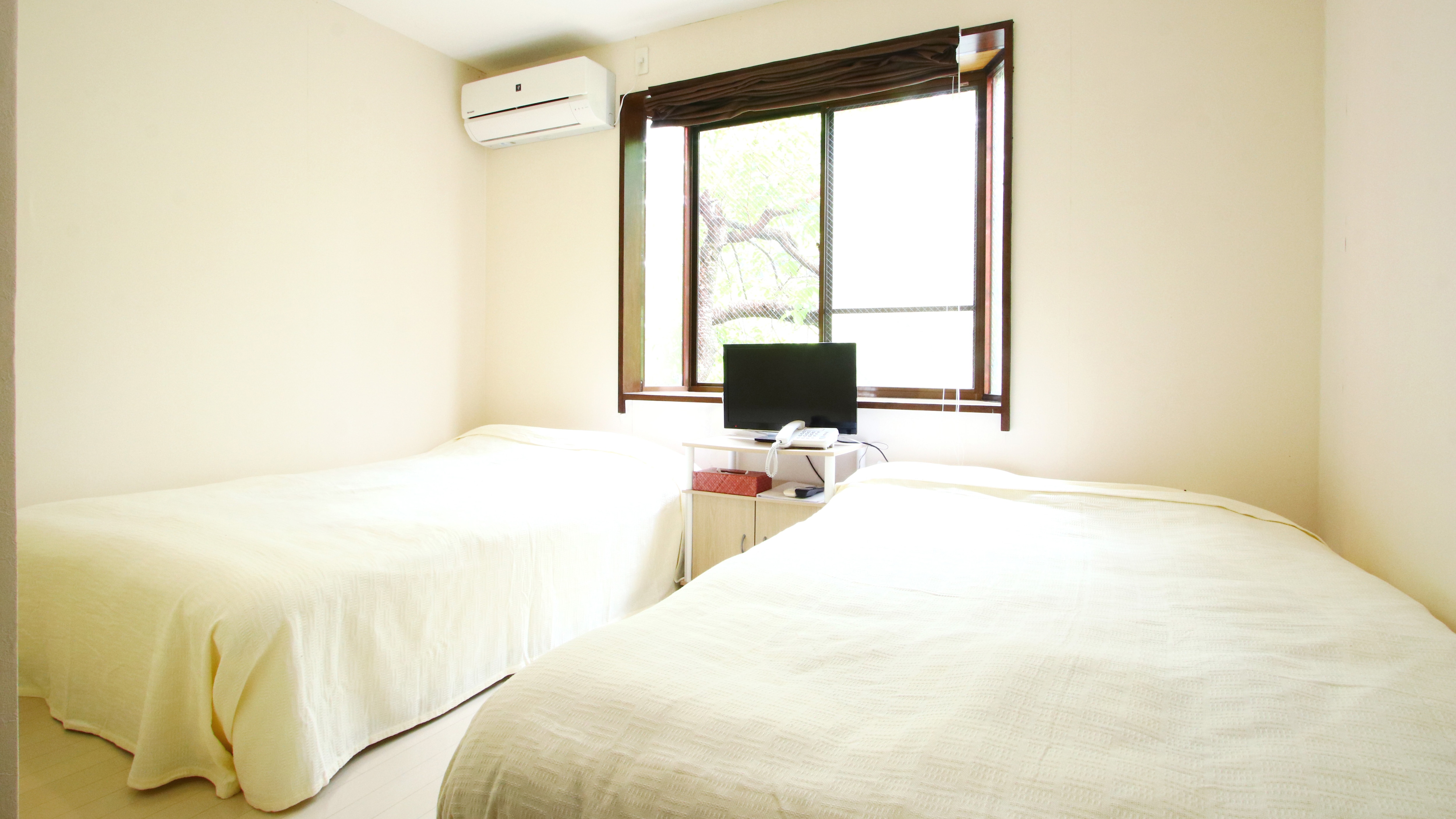 Twin ■ Sheet colors vary depending on the room*