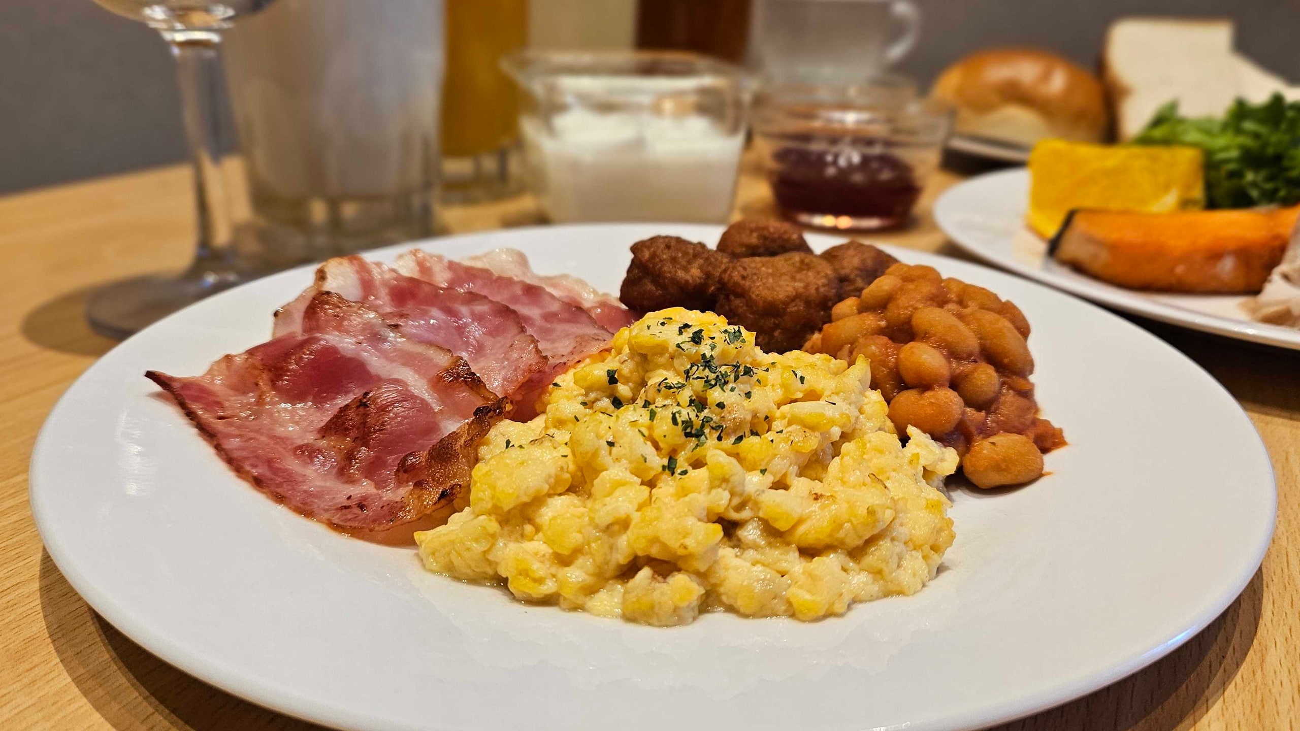 [Breakfast] Fried eggs & bacon