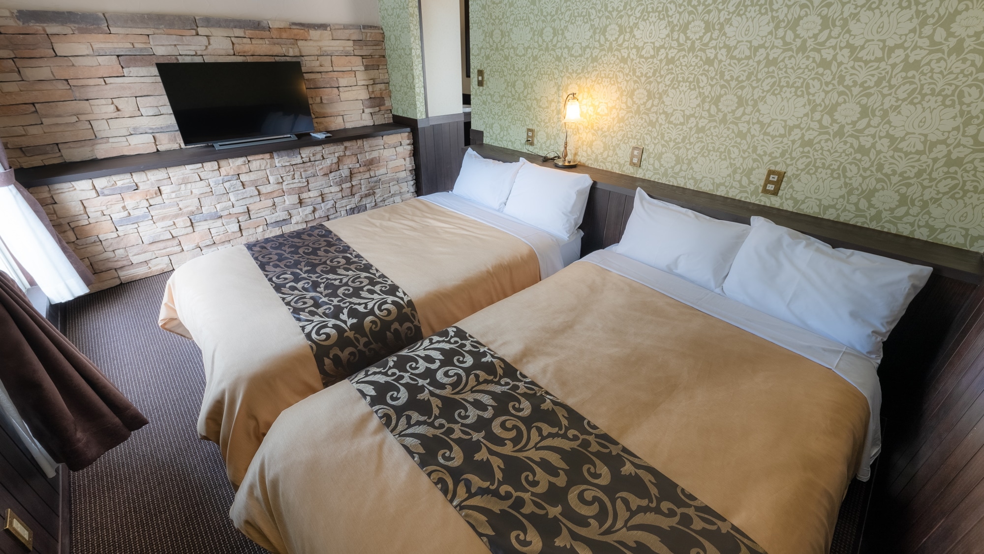 【本馆双床房】每个房间都是独立制作的，您可以放松身心，享受奢华的空间。
