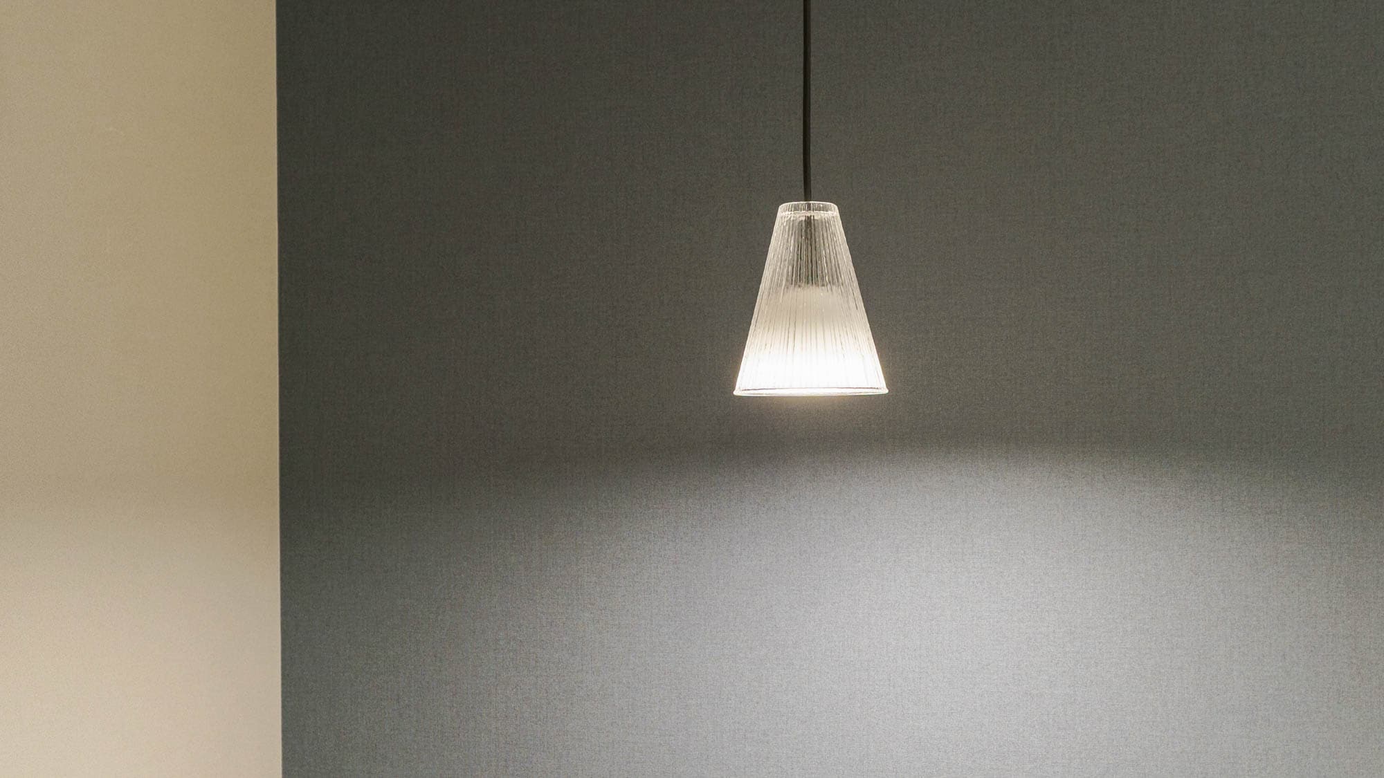 [Queen Economy] Example of a guest room