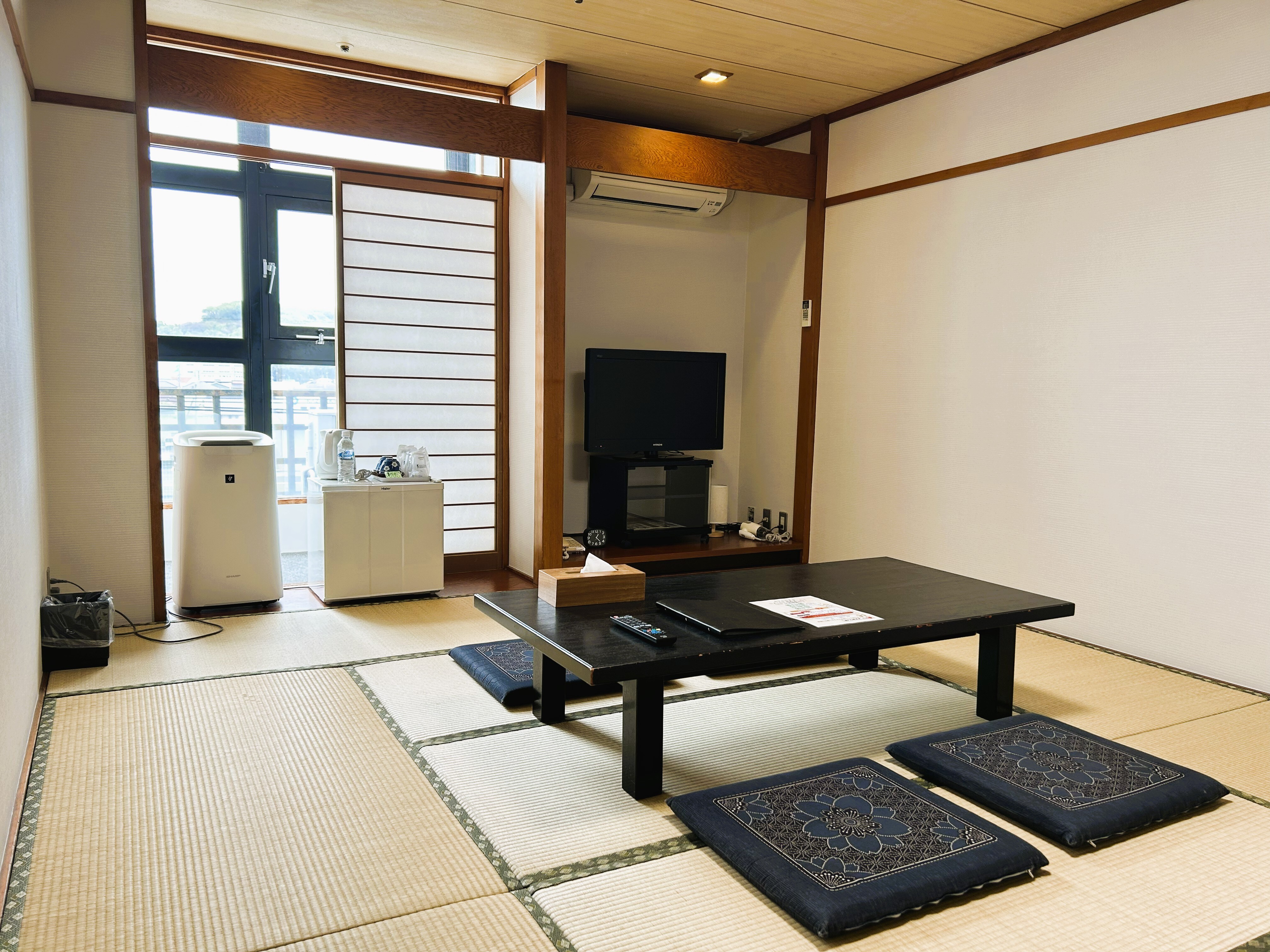 Phòng kiểu Nhật 12 chiếu tatami *Sức chứa: tối đa 4 người