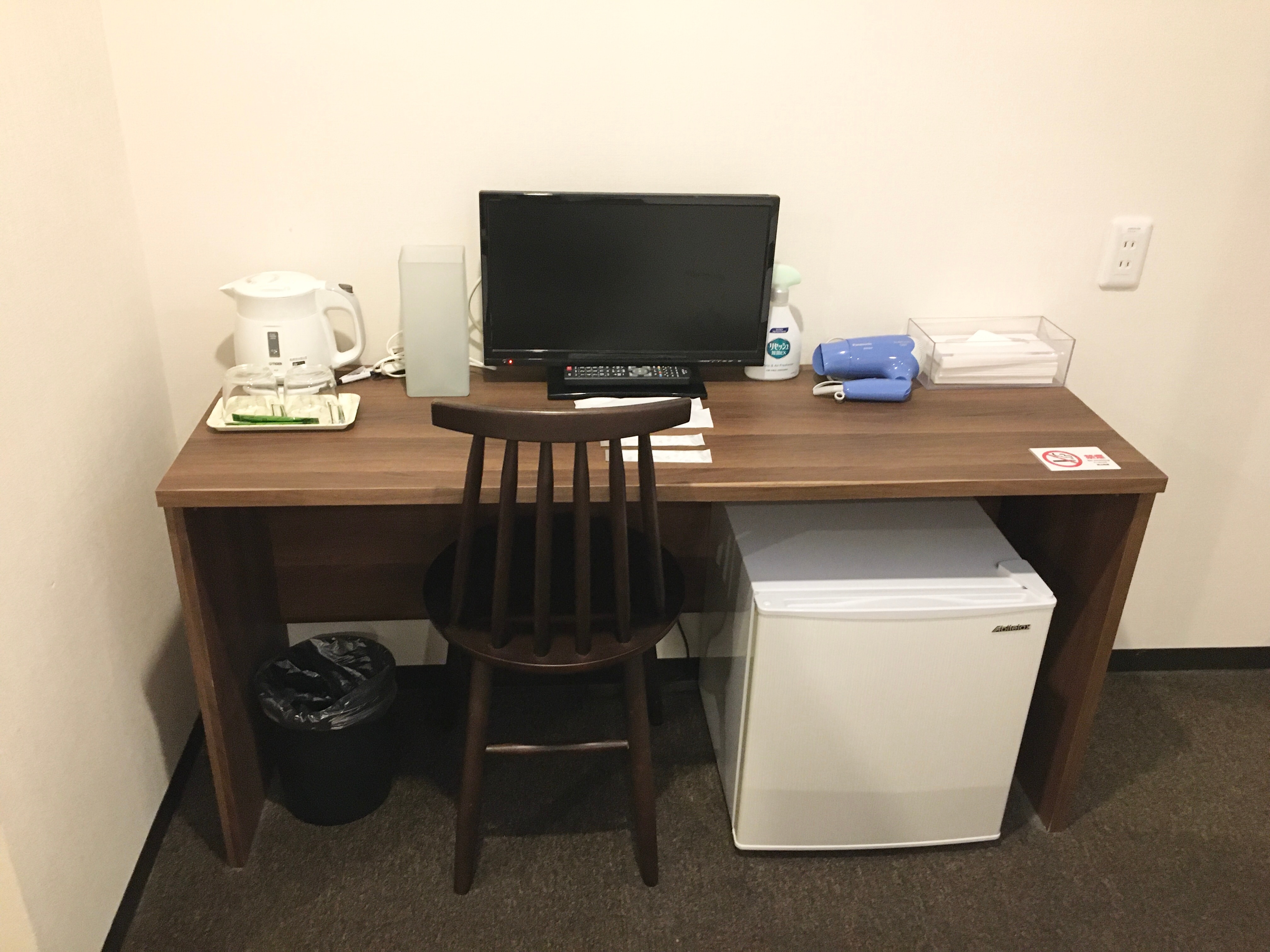 客房書桌
