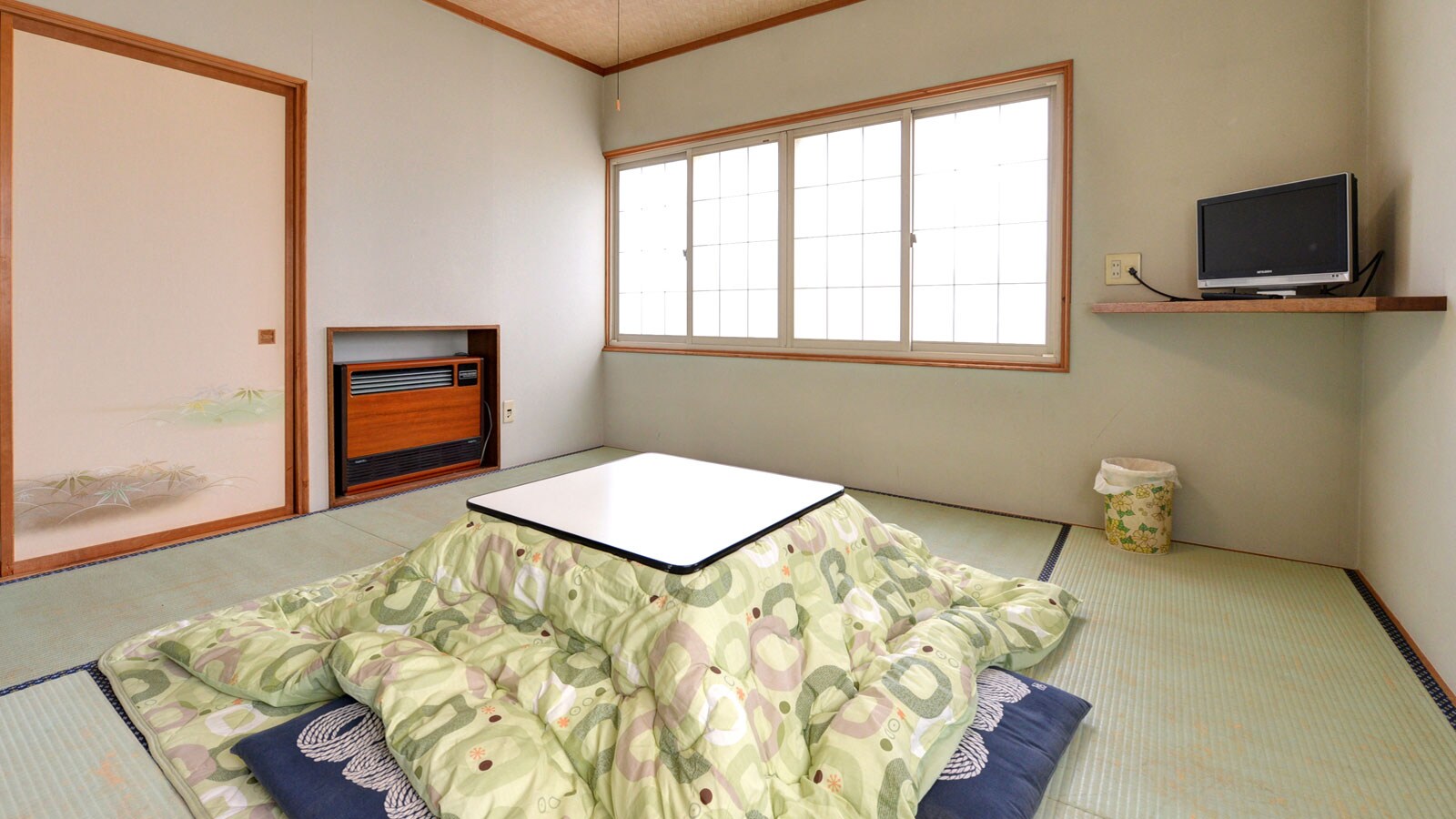 *ห้องพักแบบญี่ปุ่นขนาด 6 เสื่อทาทามิ (ตัวอย่างห้องพัก)/แนะนำสำหรับนักเดินทางคนเดียวและคู่รัก! ยืดขาของคุณและผ่อนคลาย