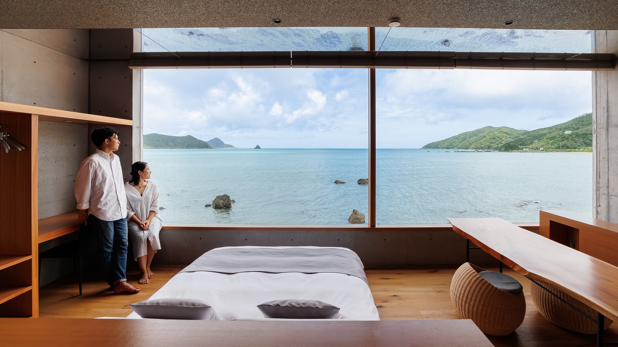 [วิลล่าสวีทเอ็กซ์คลูซีฟ เตียงควีนไซส์ เมซอเน็ต] เพลิดเพลินไปกับพื้นที่เปิดโล่งที่มองเห็นทะเลสีฟ้าของอามามิ