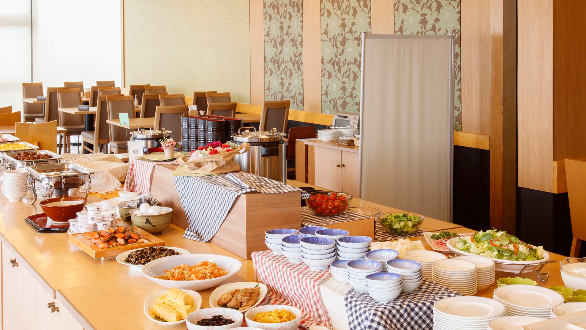 ◆ Breakfast buffet