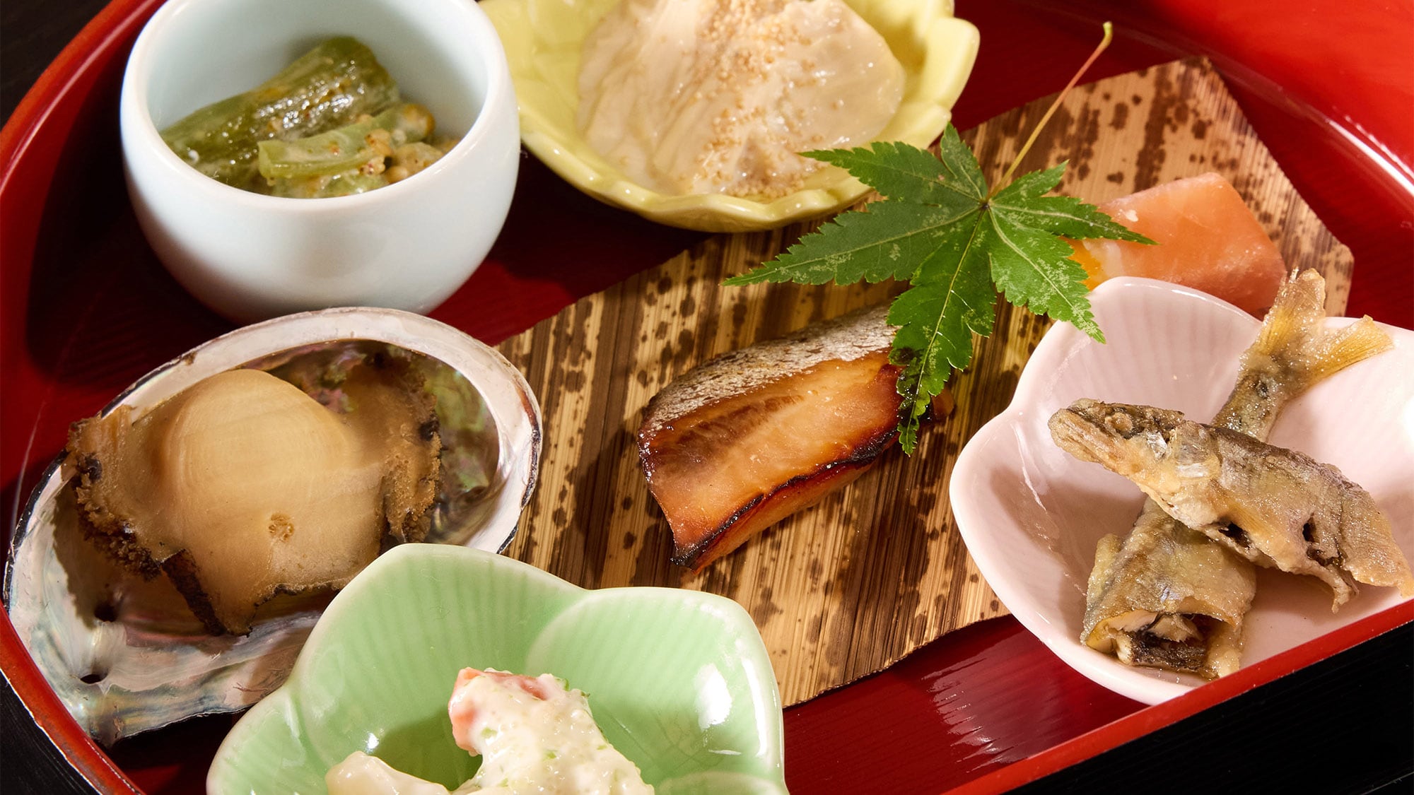 ・【Bữa tối／Yumechidori Gozen với đậu phụ đẹp mắt】Đậu phụ thủ công và các món đậu phụ sáng tạo của chúng tôi có nhiều khách hàng quay lại.