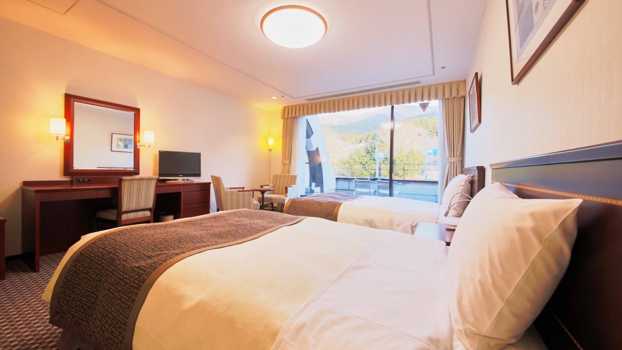 Western-style standard twin 35 square meters (Hakone side)