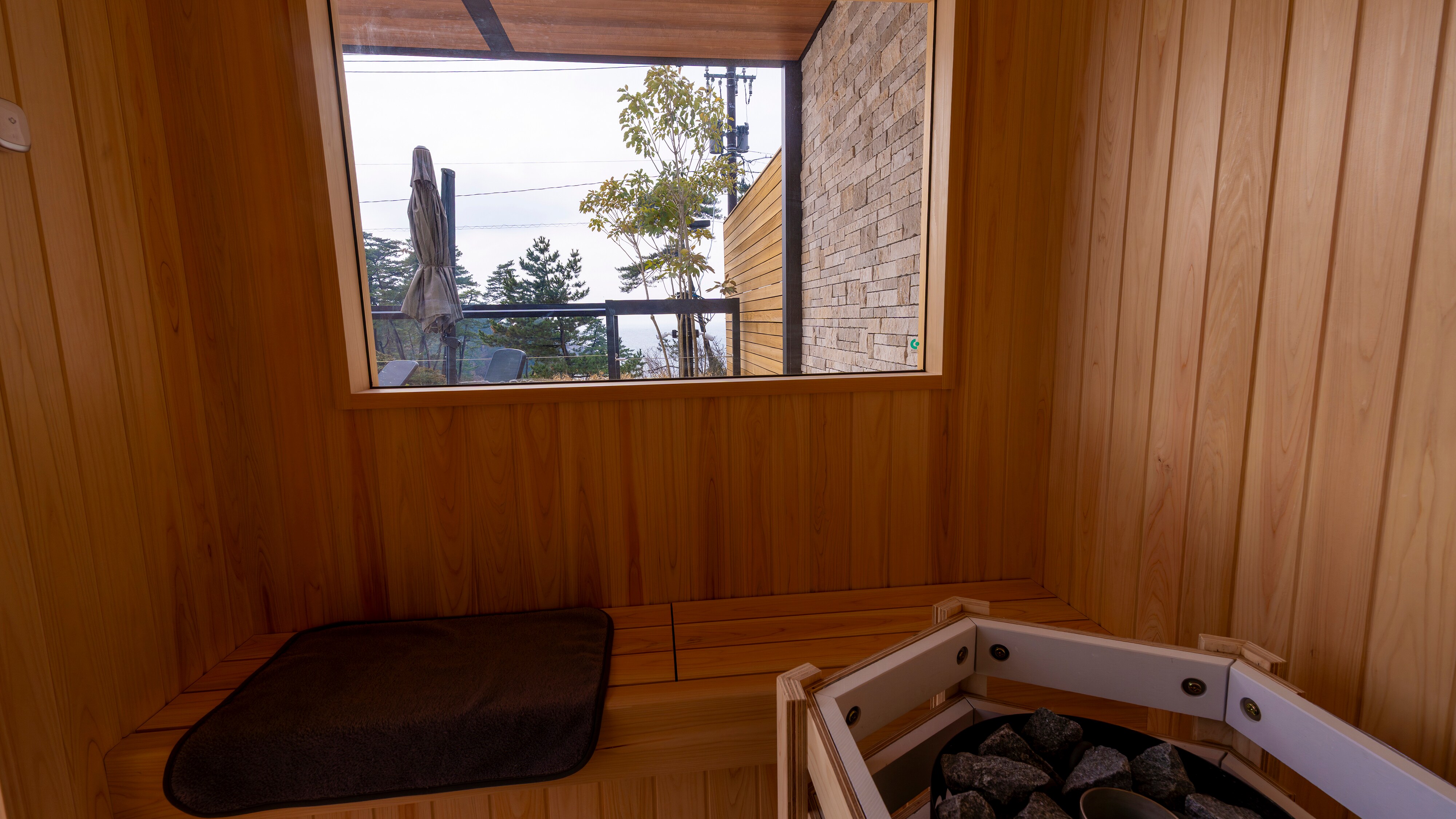 Gambar Sauna Jupiter