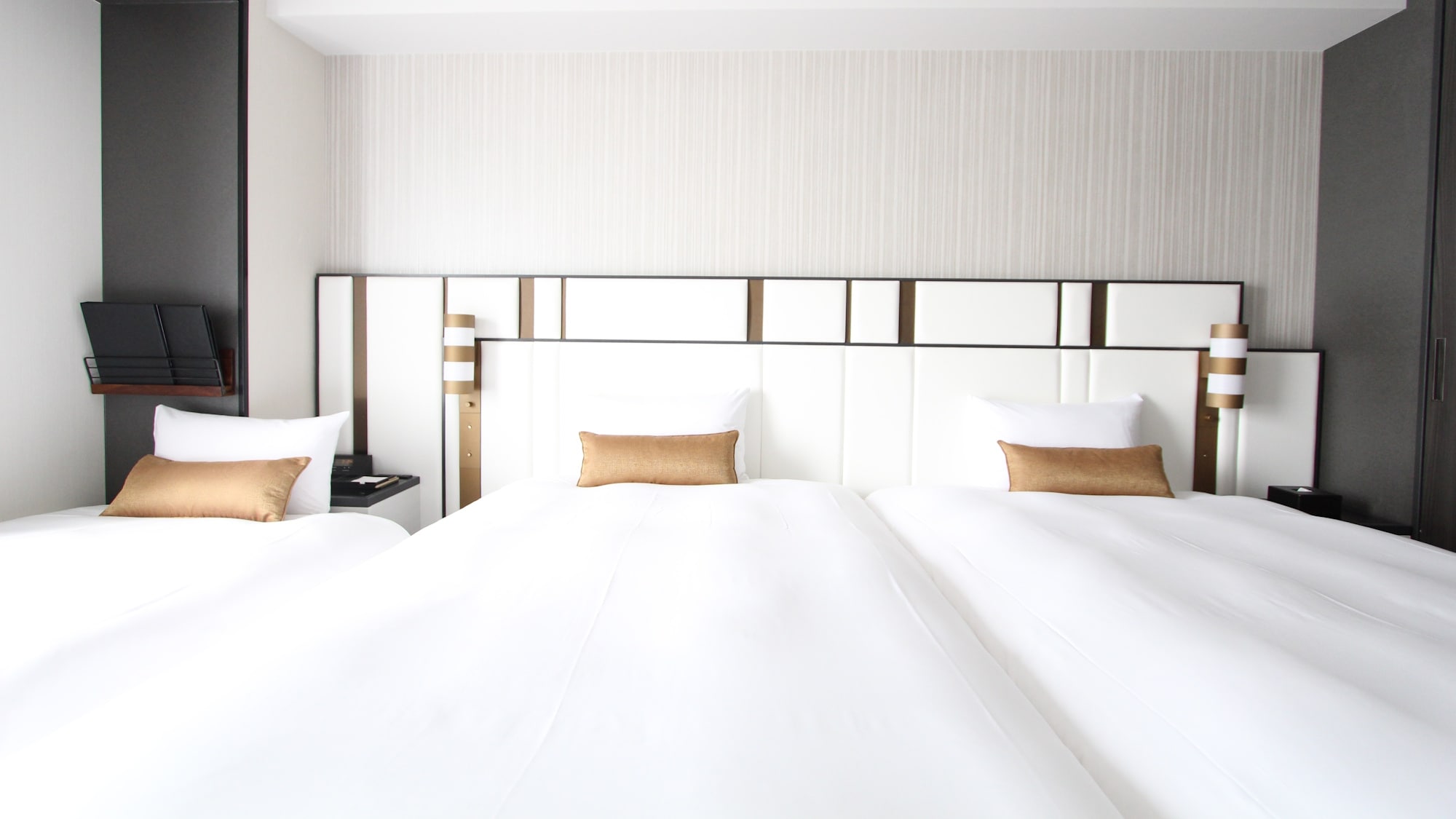 Superior Twin Room with Sofa Bed
