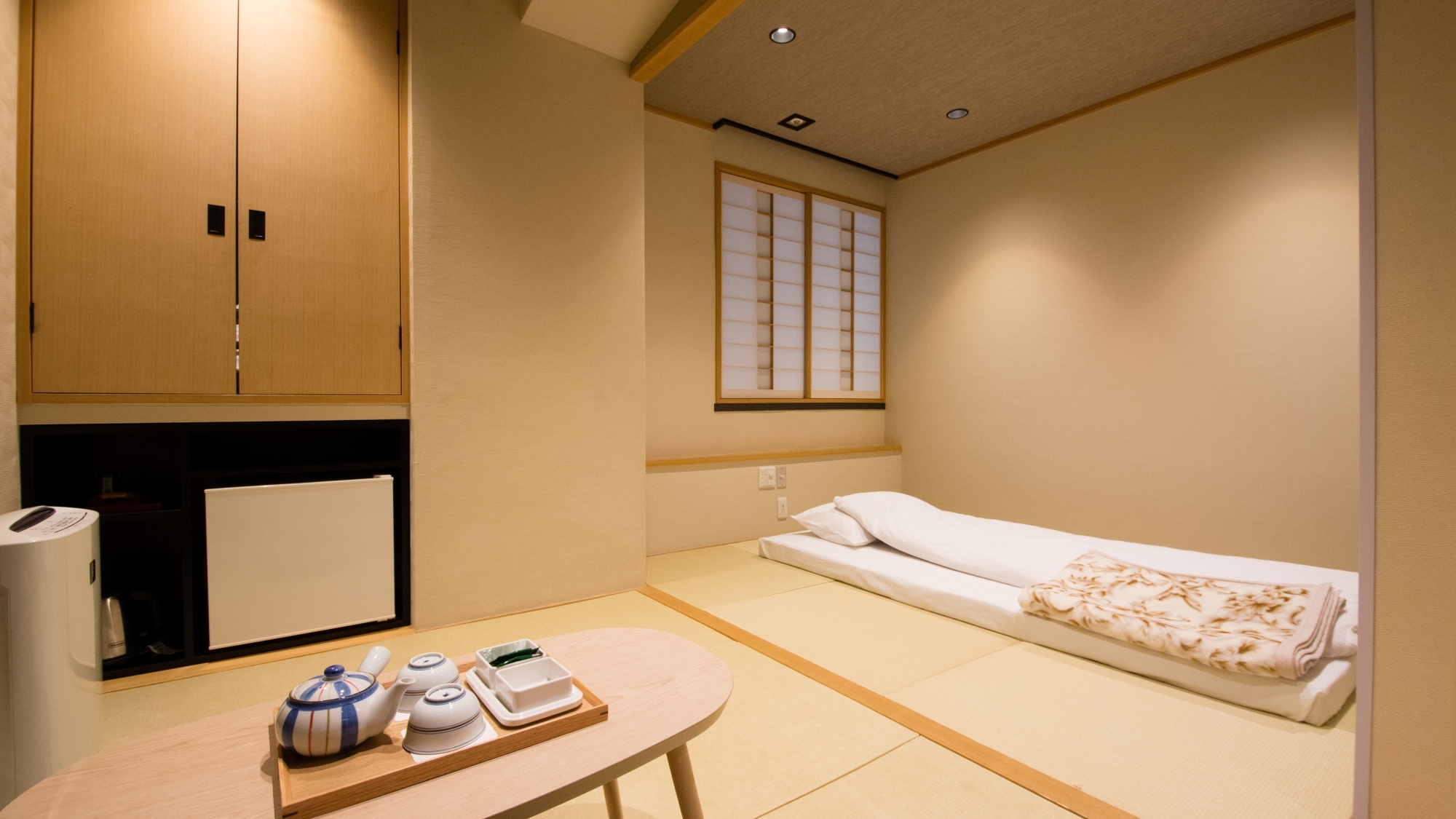 Comfort Japanese room 8 tatami [cabin type shower booth]