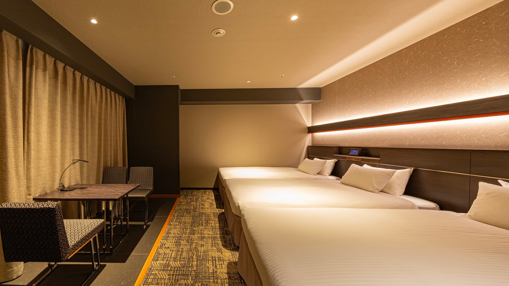 Moderate triple room (regular bed)