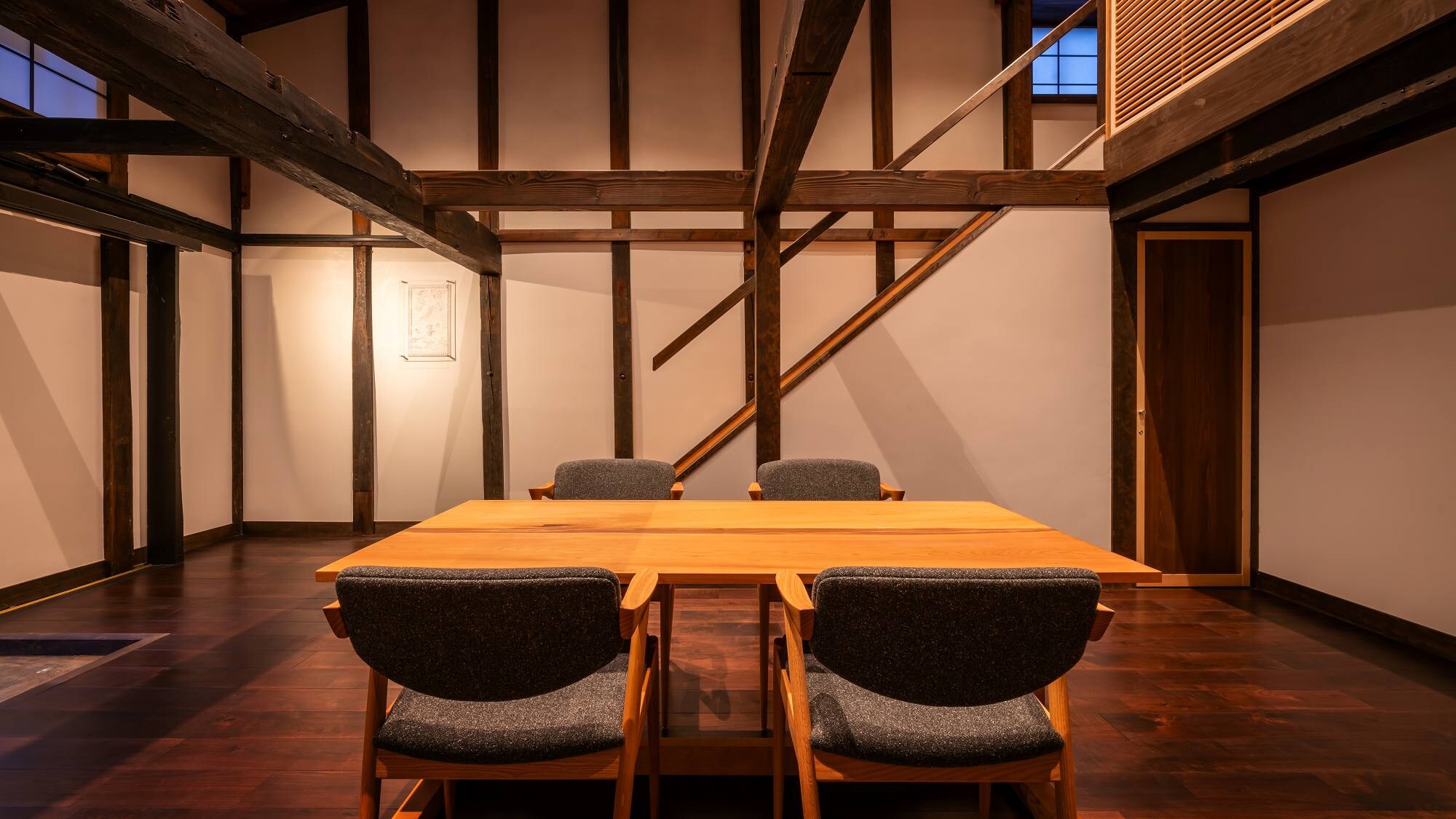 [Annex / Shimamoya] Hyakujugo / Breathing storehouse with history / Semi-open-air bath
