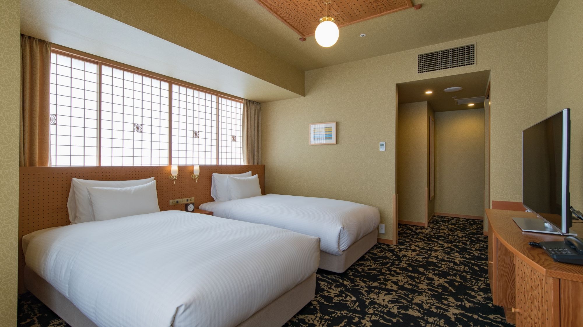 ◆Premium Twin | All rooms feature the luxury bed brand "Serta"