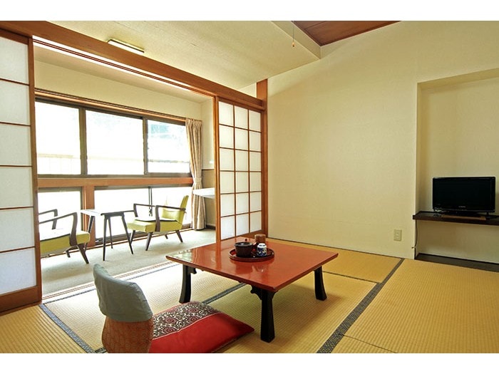 Japanese-style room 1