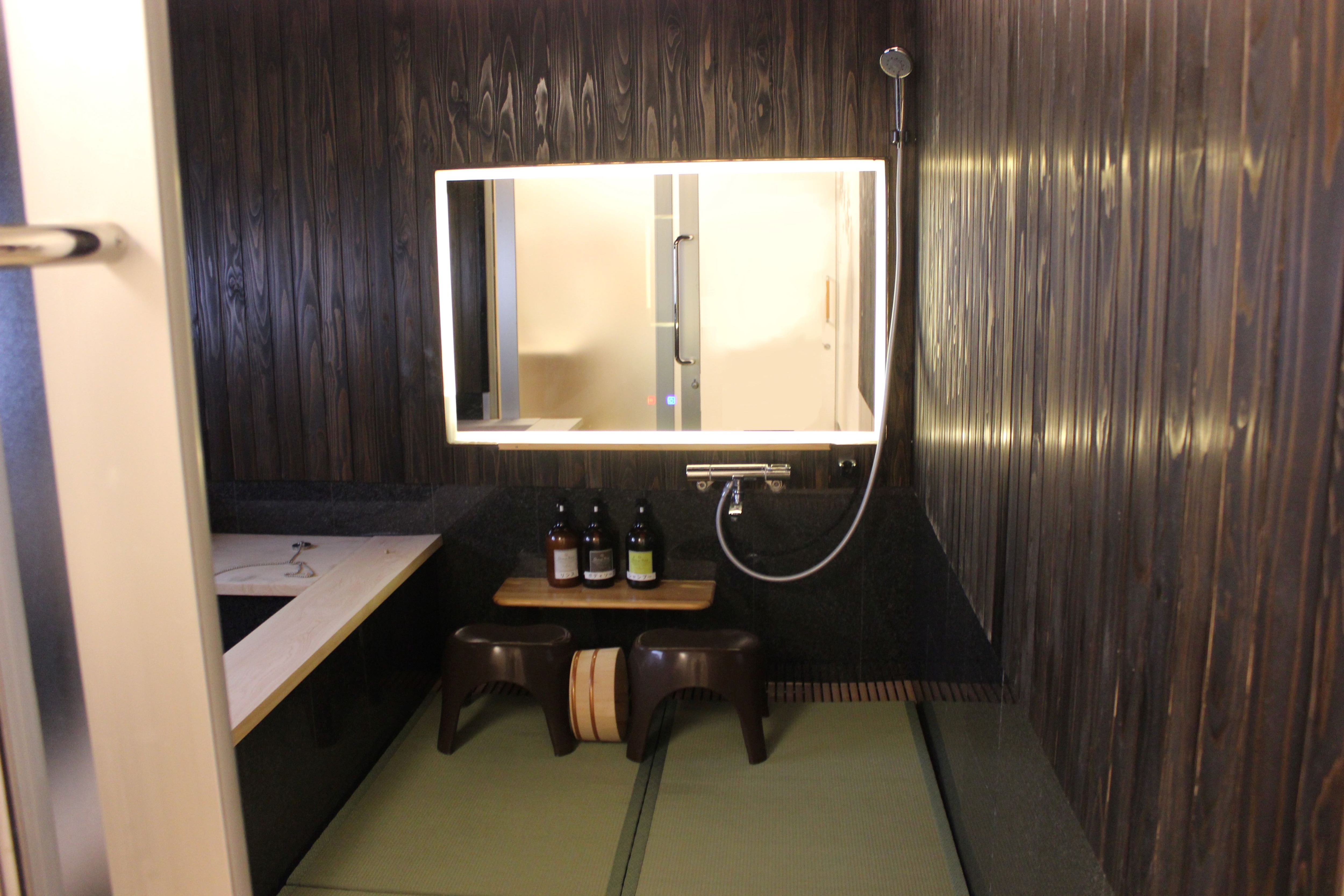 ※Not available※ [Private bath] Anyone can use this private bath. Up to 4 people can use the bathtub.