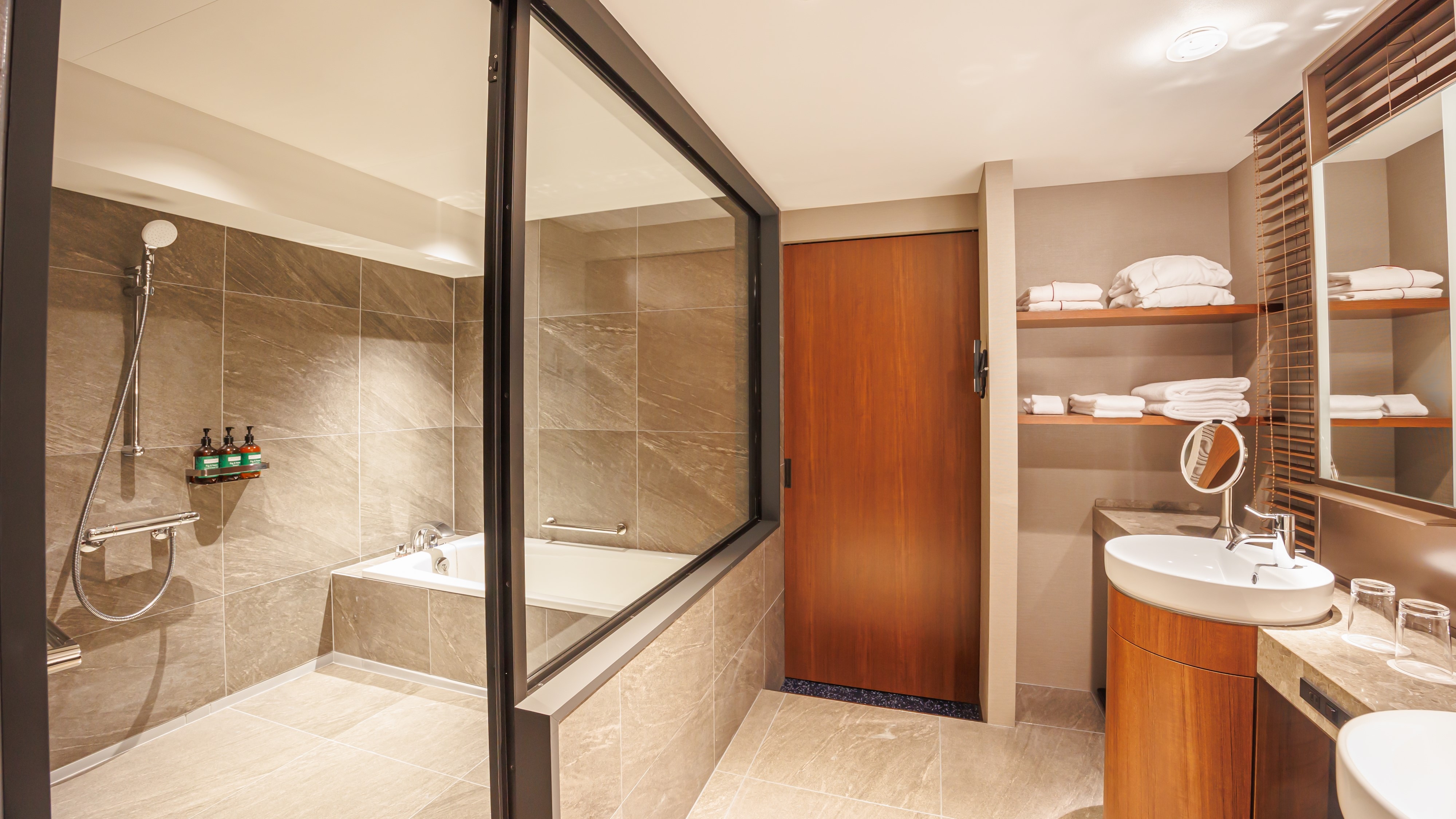 Junior Suite Imperia (Phòng tắm)